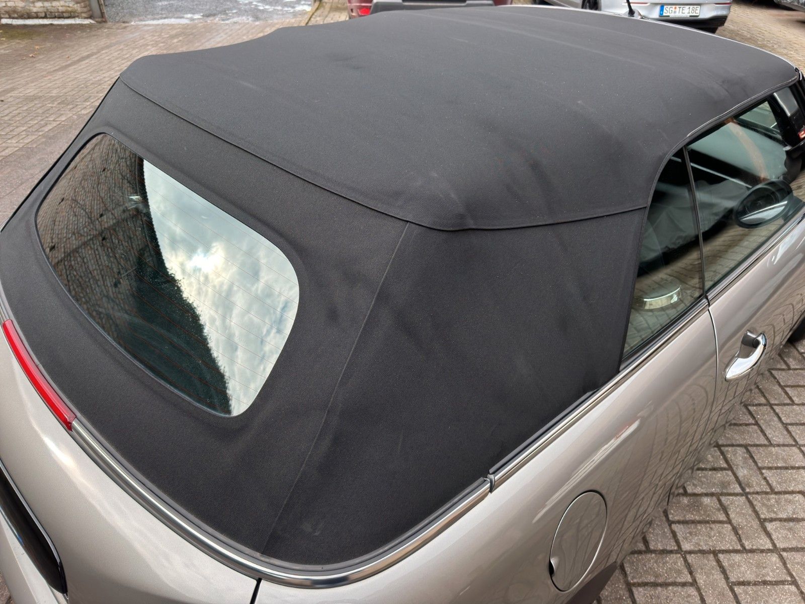 Fahrzeugabbildung MINI Cooper Cabrio *Automatik*