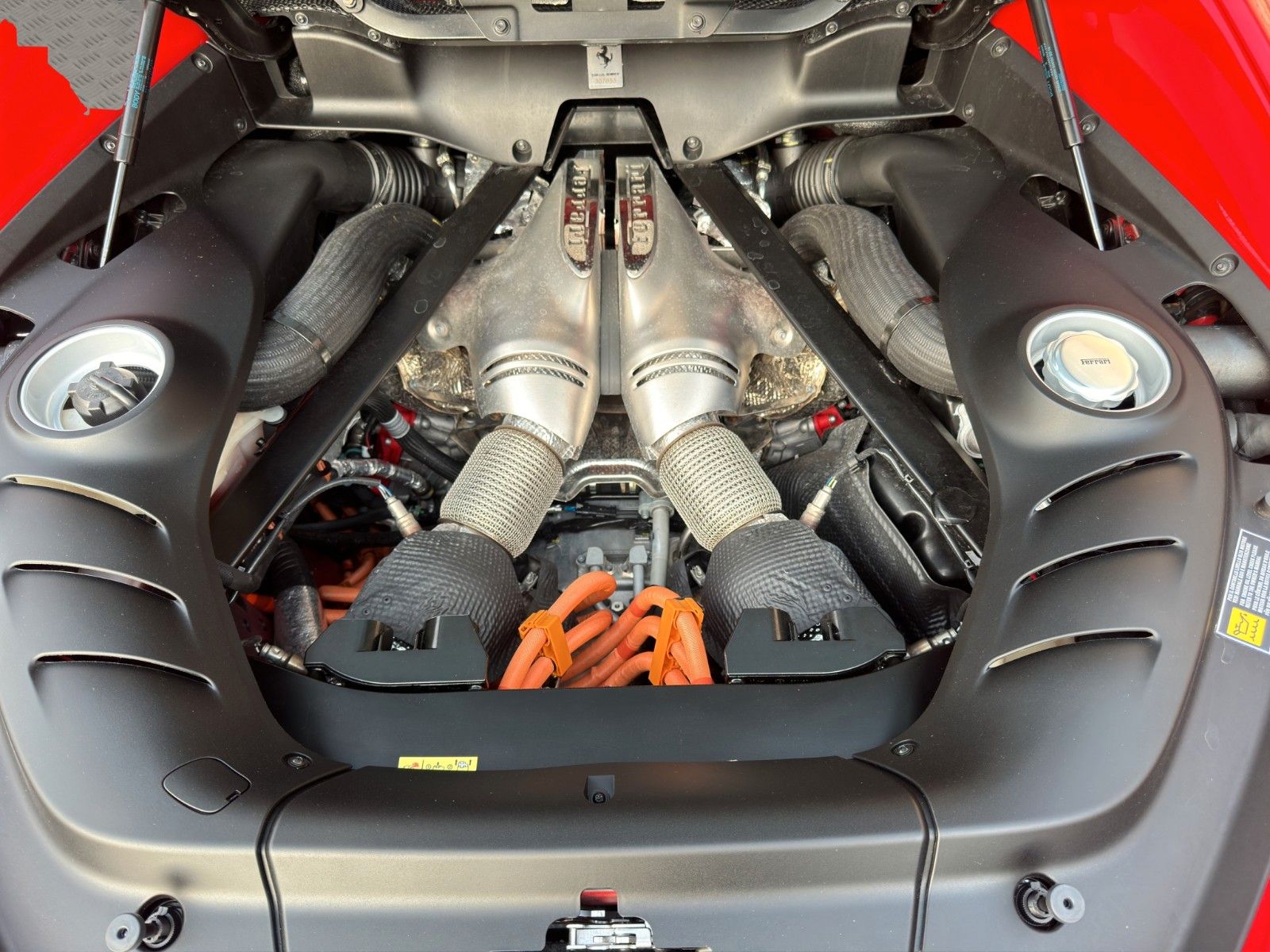 Fahrzeugabbildung Ferrari 296 GTB *Lift* *Racing Sitze*