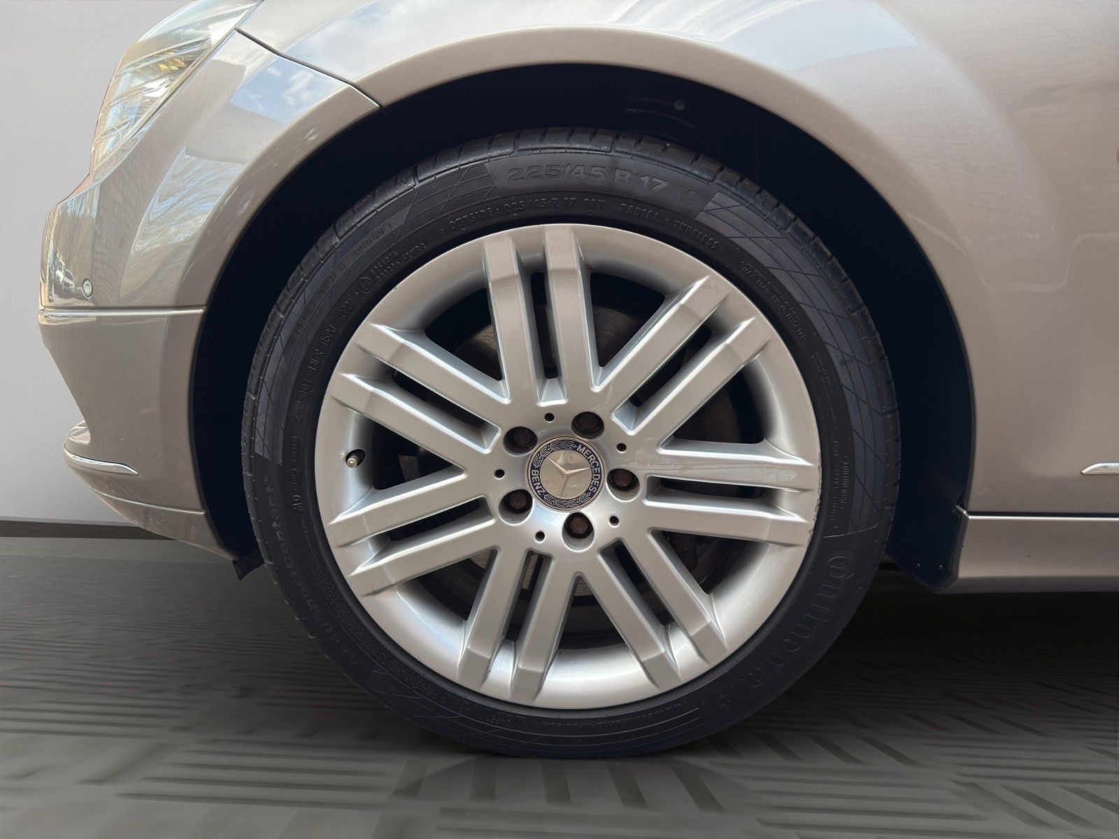 Fahrzeugabbildung Mercedes-Benz C 350 T Avantgarde *2.Hand* *Lückenlos Mercedes*