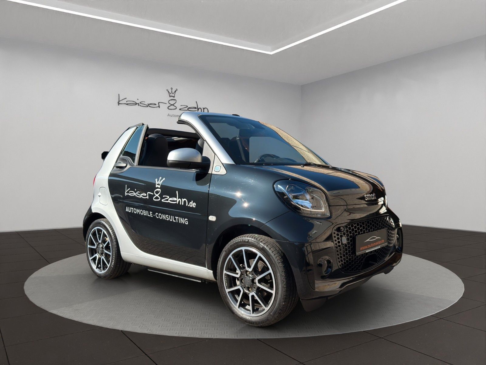Fahrzeugabbildung Smart ForTwo Cabrio EQ Prime *Leder* *Brabusfelgen*