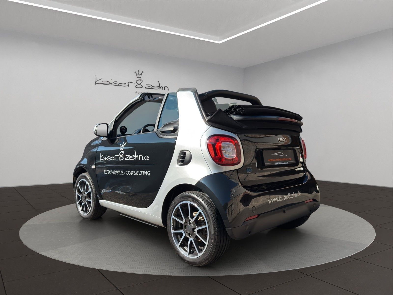 Fahrzeugabbildung Smart ForTwo Cabrio EQ Prime *Leder* *Brabusfelgen*