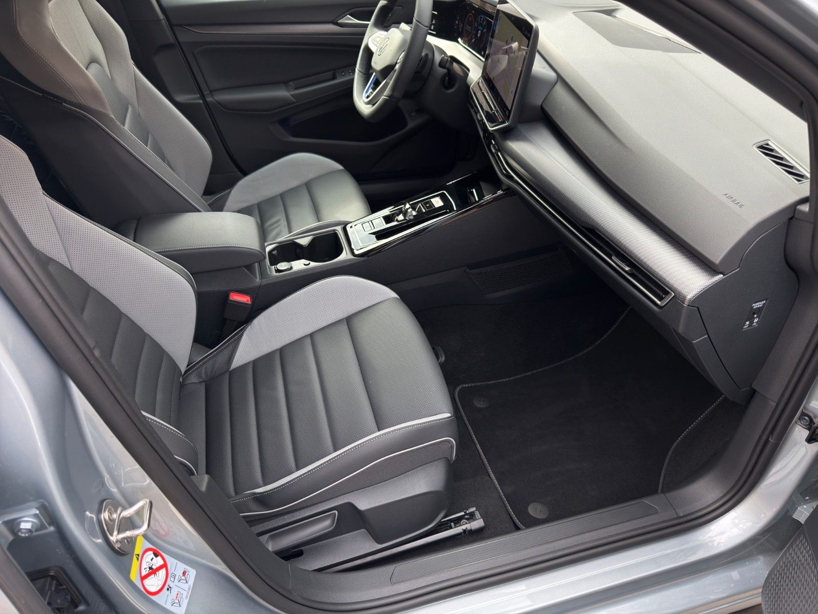 Fahrzeugabbildung Volkswagen Golf VIII GTE 1.5 TSI eHybrid