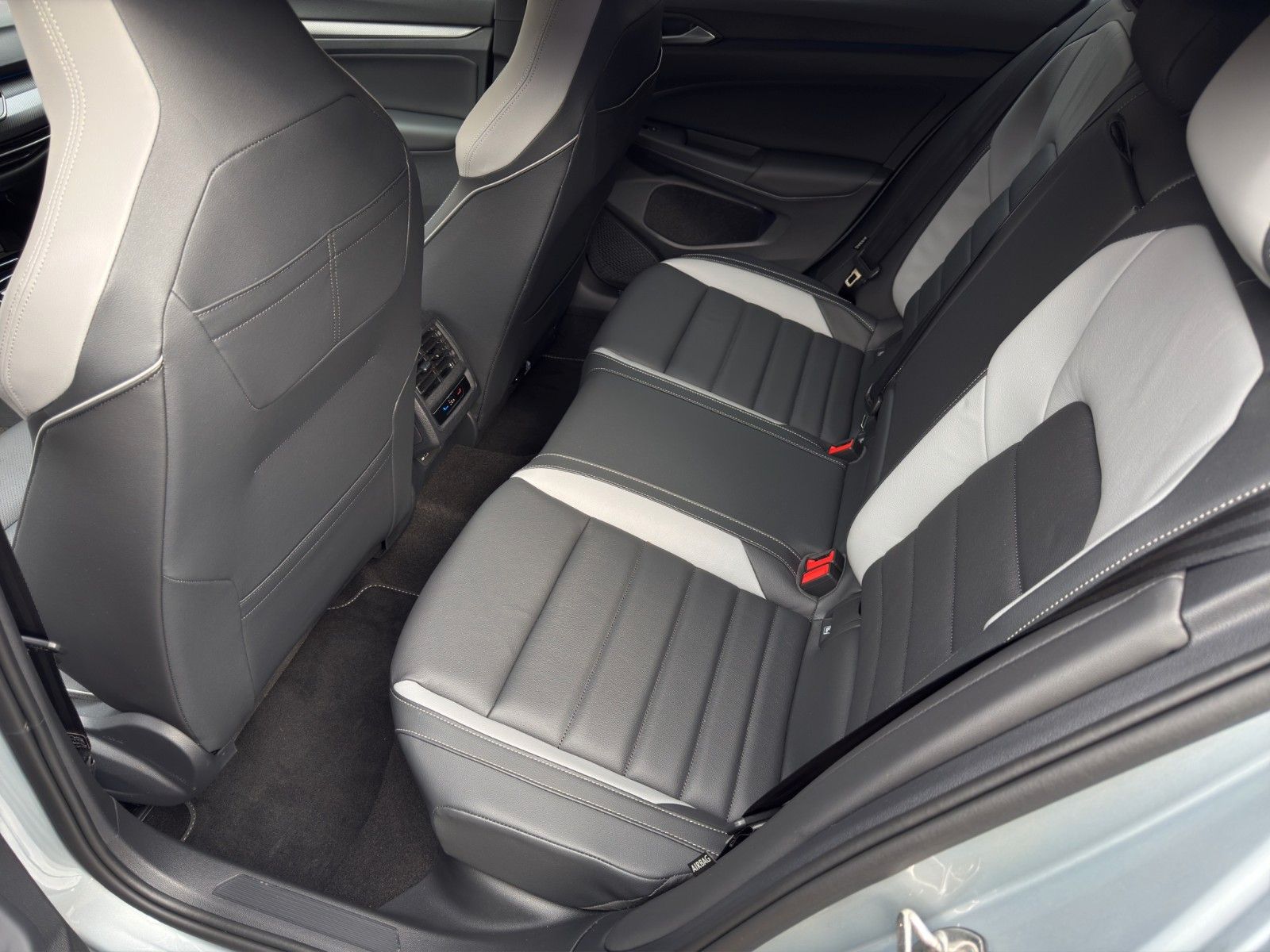 Fahrzeugabbildung Volkswagen Golf VIII GTE 1.5 TSI eHybrid