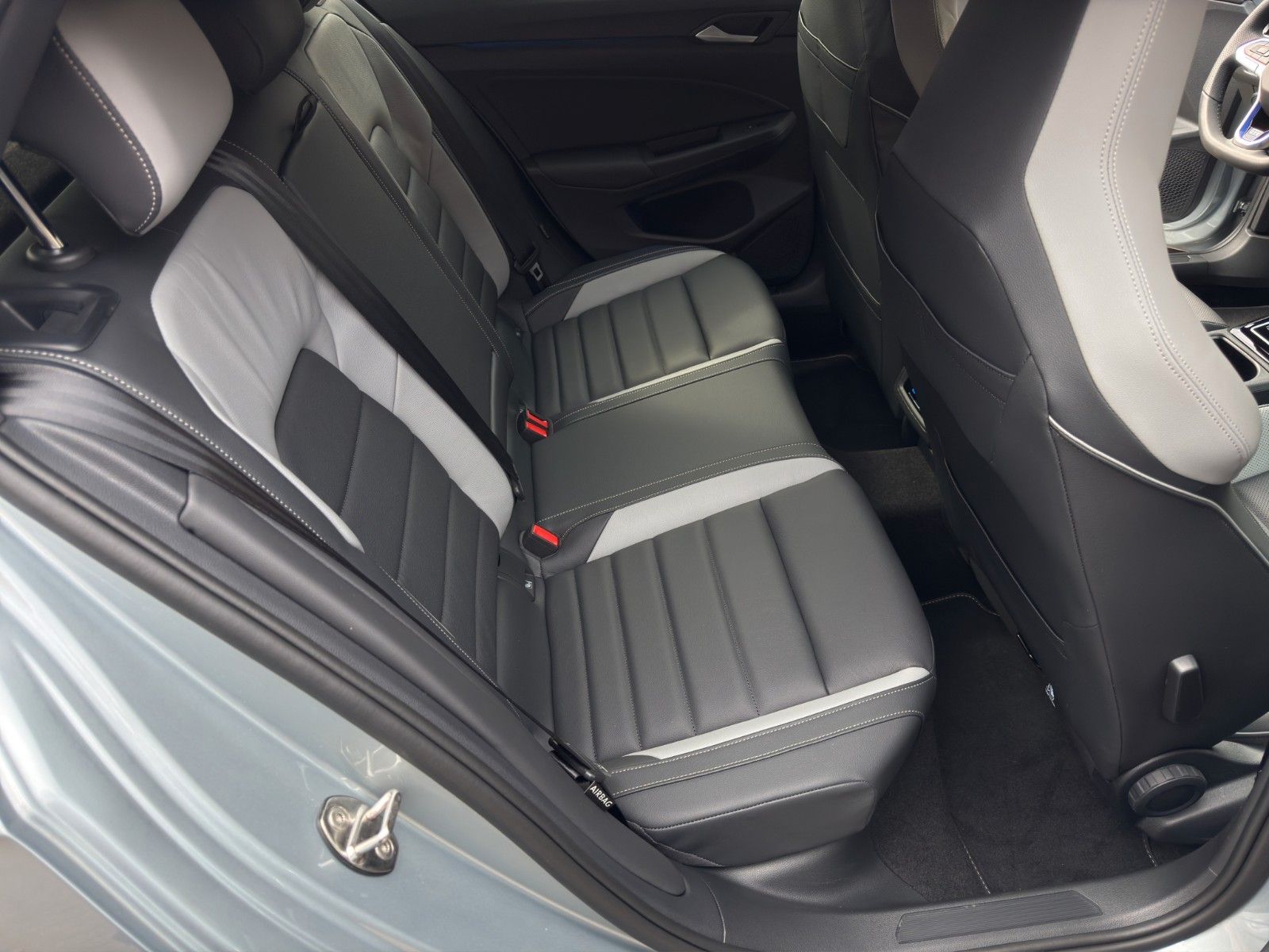 Fahrzeugabbildung Volkswagen Golf VIII GTE 1.5 TSI eHybrid