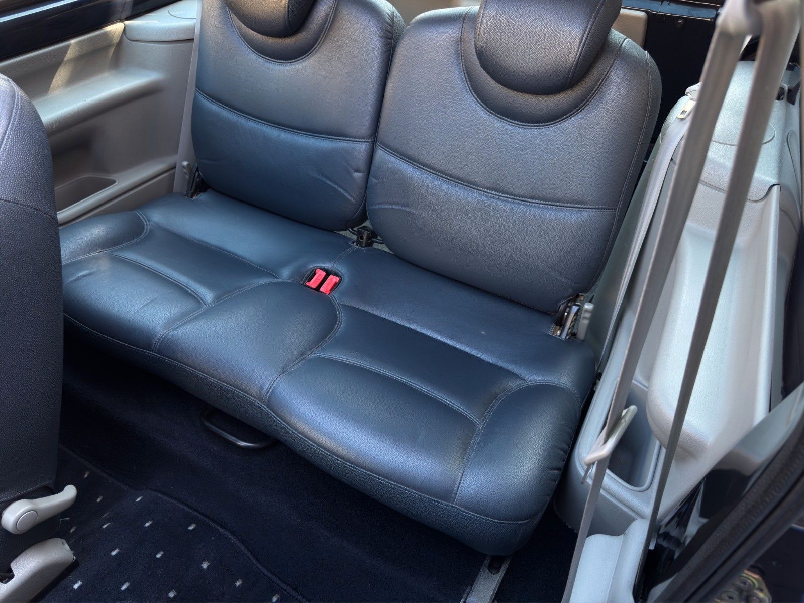 Fahrzeugabbildung Renault Twingo 1.2 Initiale *Klima* *3. Hand*