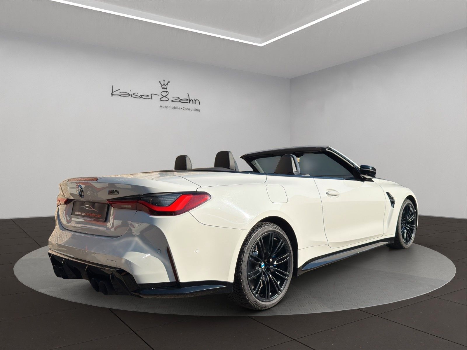 Fahrzeugabbildung BMW M4 Cabriolet xDrive Competition