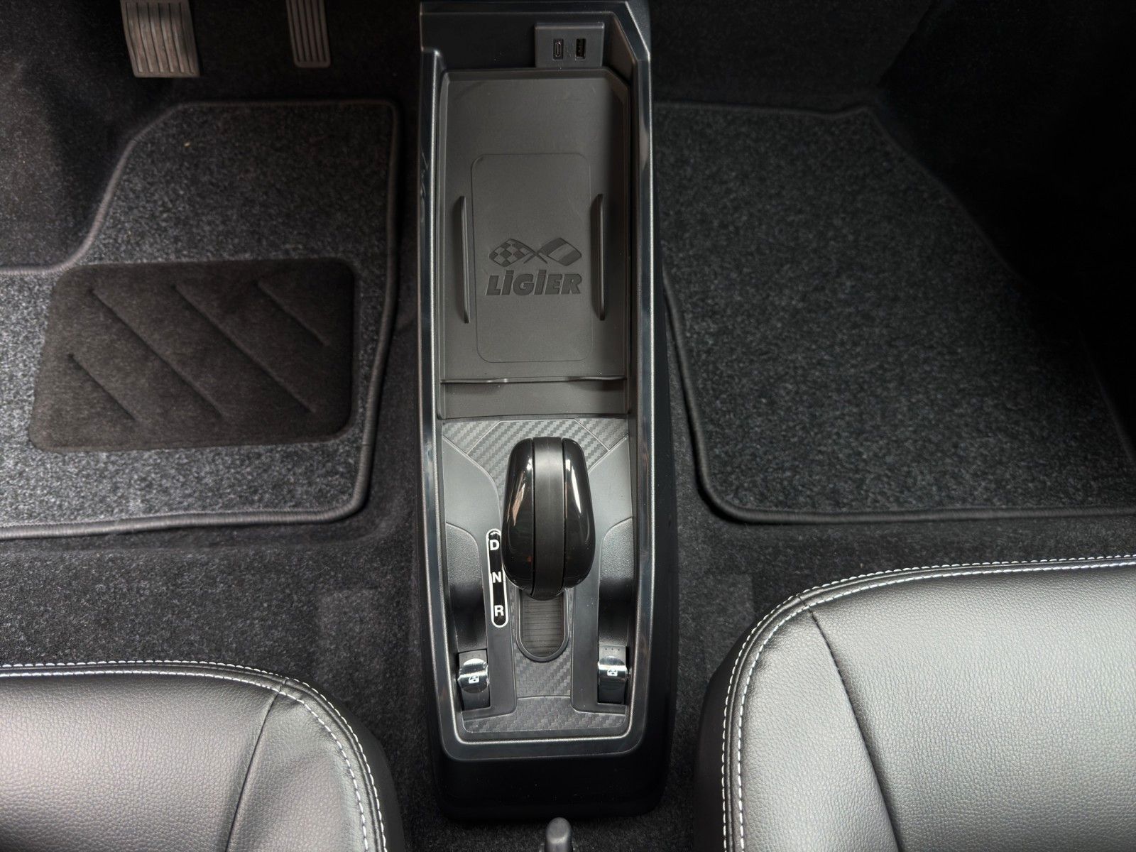 Fahrzeugabbildung Ligier JS 50 Select *CarPlay* *MJ 2025 sofort*