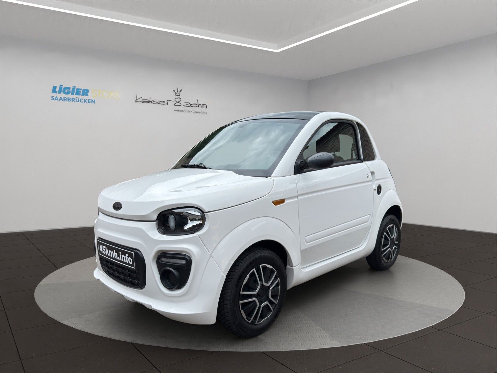 Microcar Dué 6 Initial