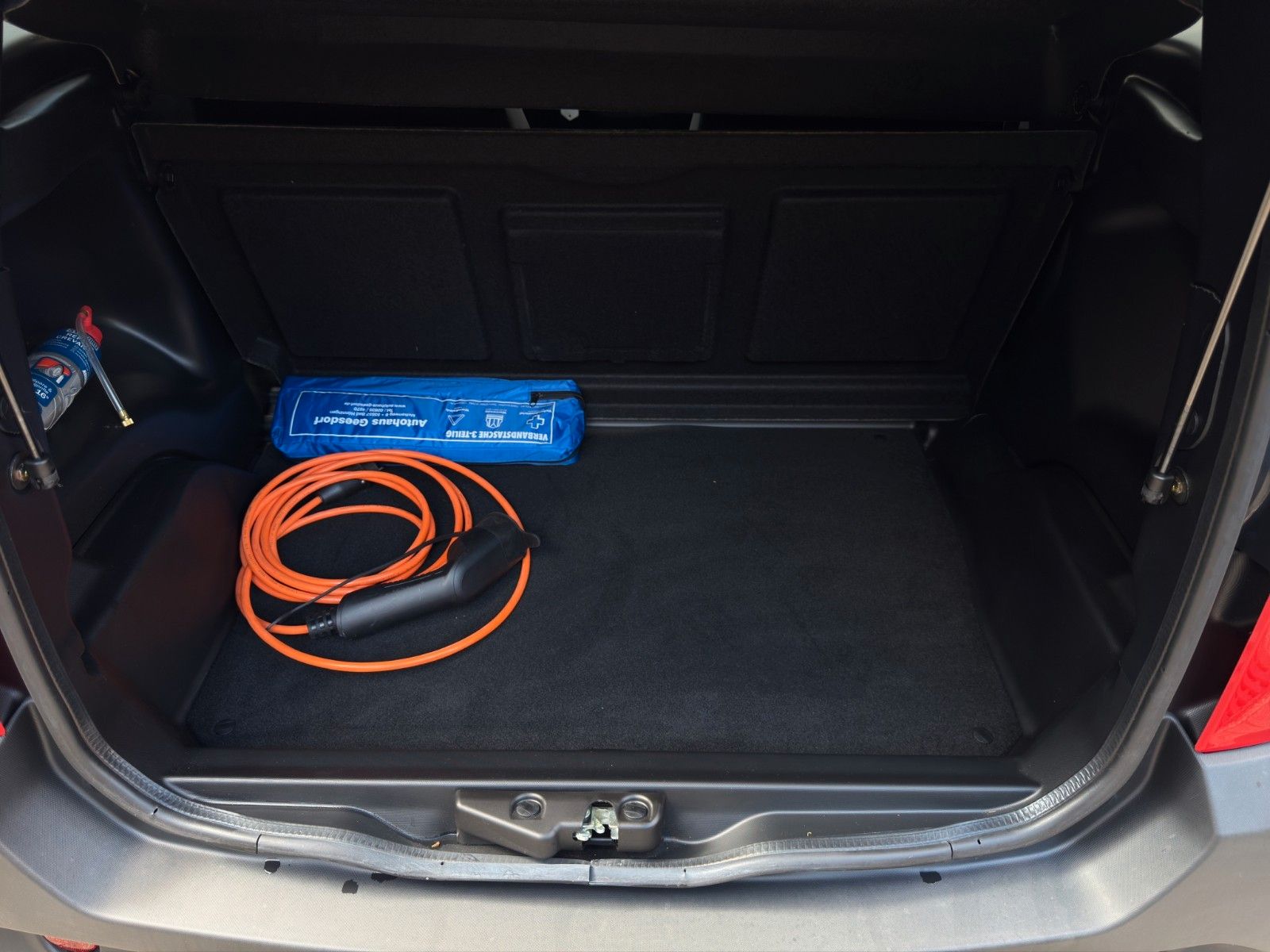 Fahrzeugabbildung Ligier MyLi R.EBEL *CarPlay* *Servo*