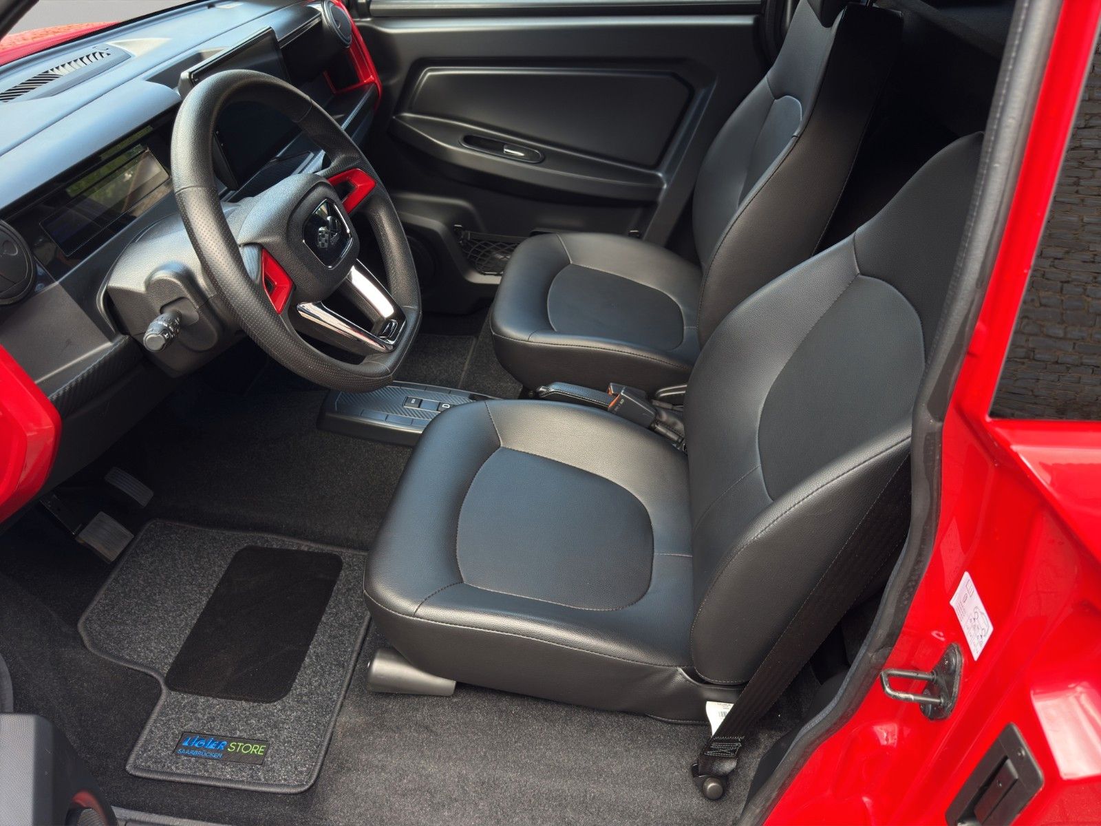 Fahrzeugabbildung Ligier MyLi R.EBEL *CarPlay* *Servo*
