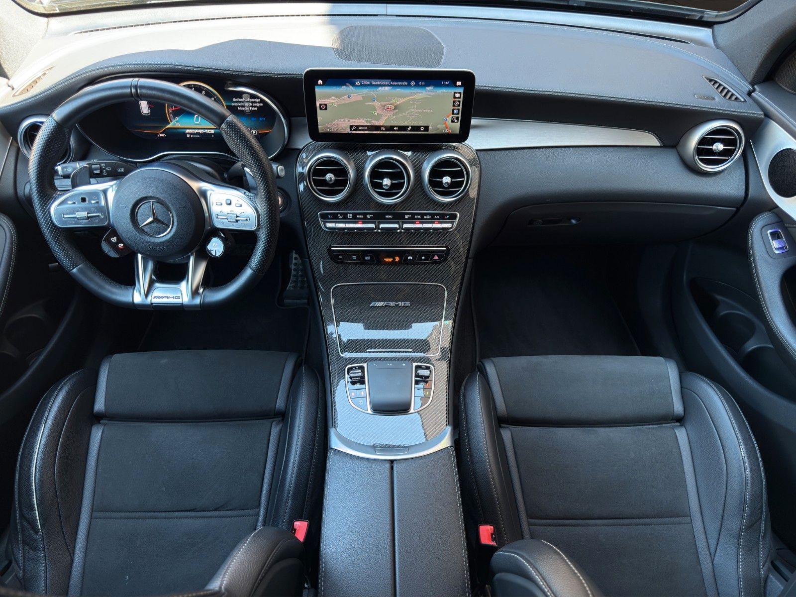 Fahrzeugabbildung Mercedes-Benz GLC 63 AMG S 4Matic *Junge Sterne 10/2026*