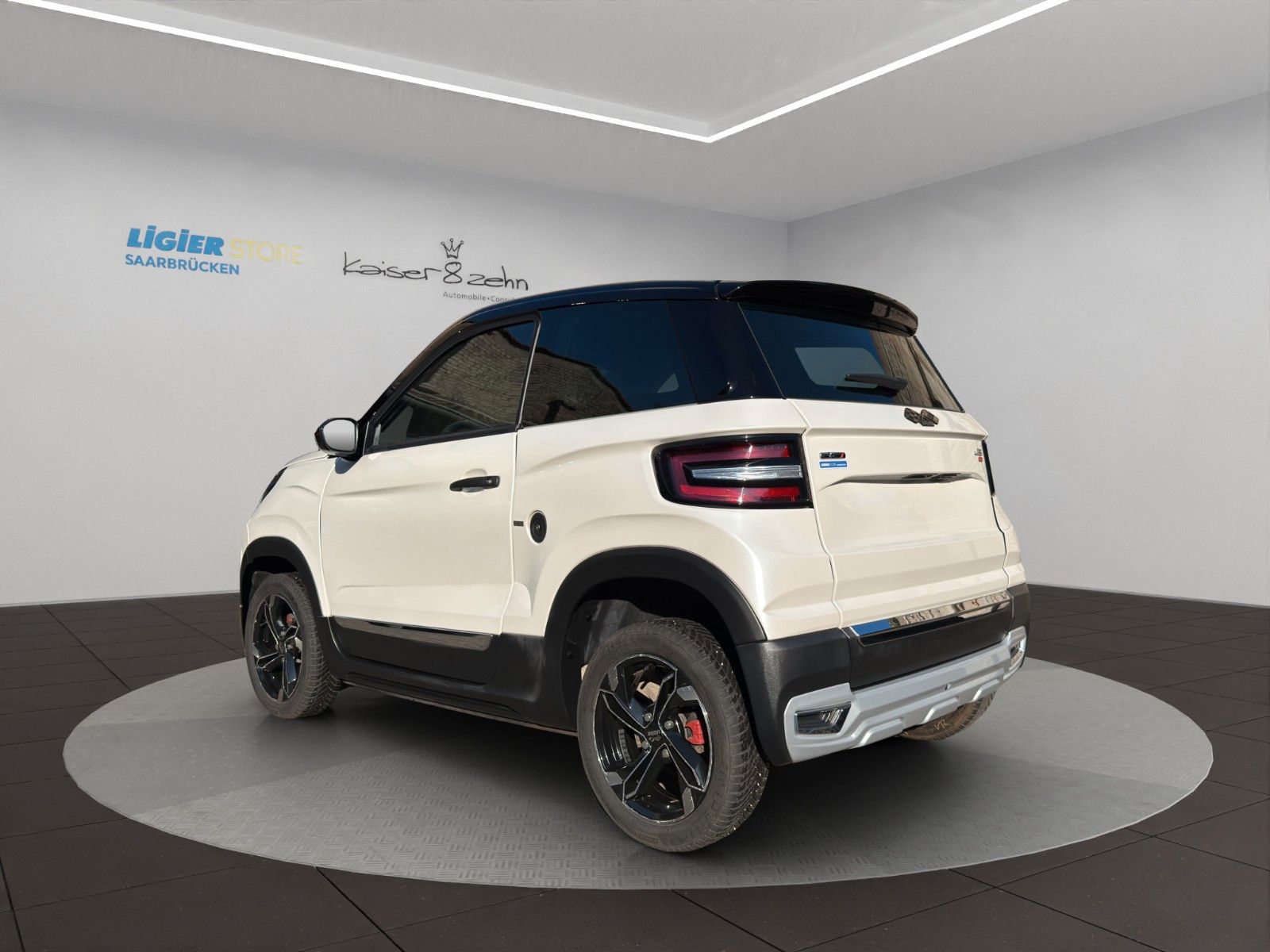 Fahrzeugabbildung Ligier JS 60 Chic *CarPlay*