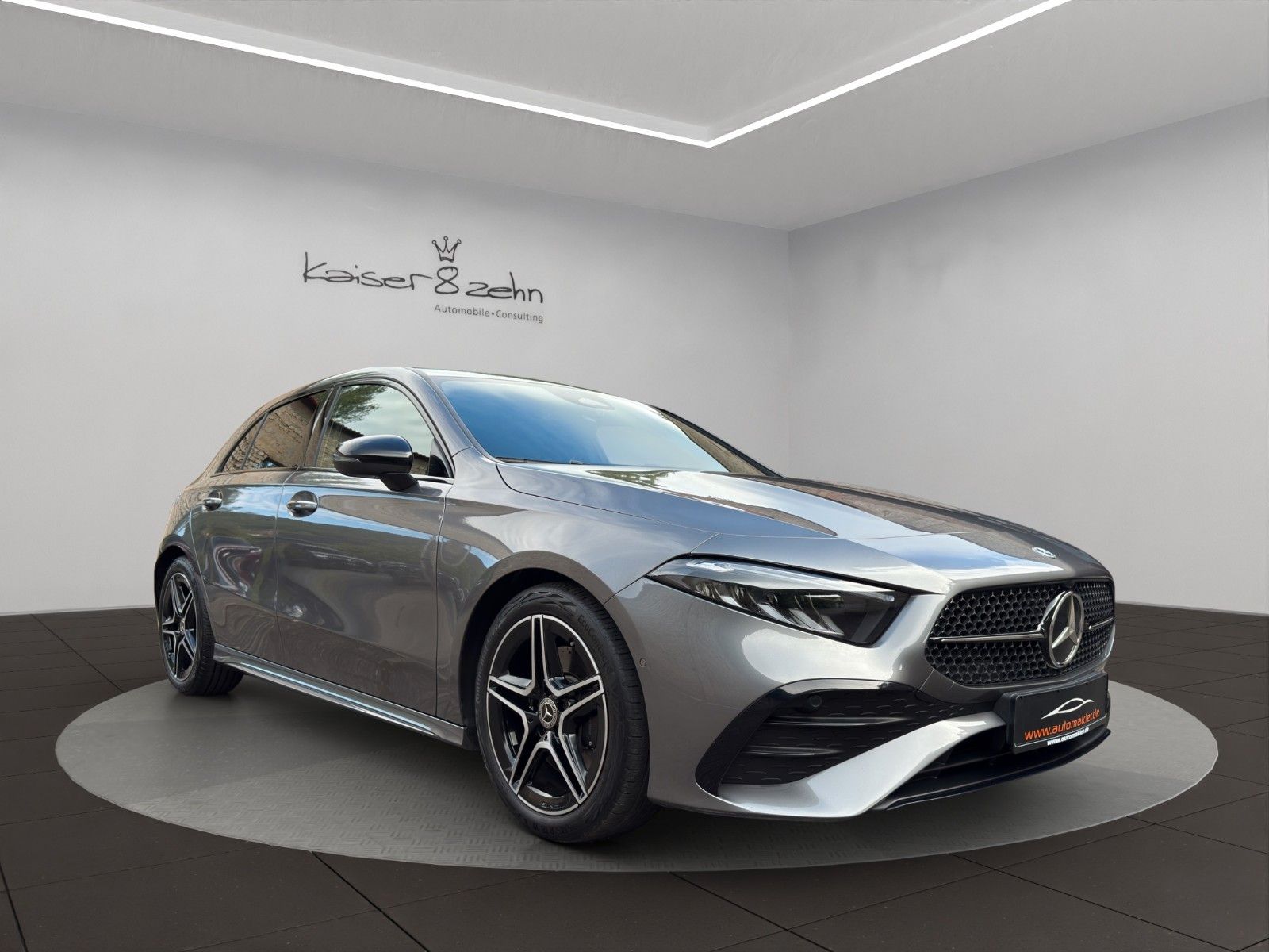 Fahrzeugabbildung Mercedes-Benz A 220 d AMG Line Advanced Plus