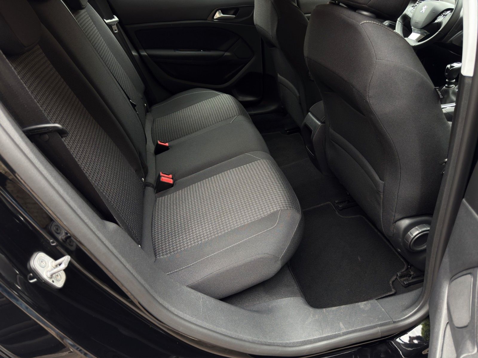 Fahrzeugabbildung Peugeot 308 SW PureTech 130 Active Pack *PDC*