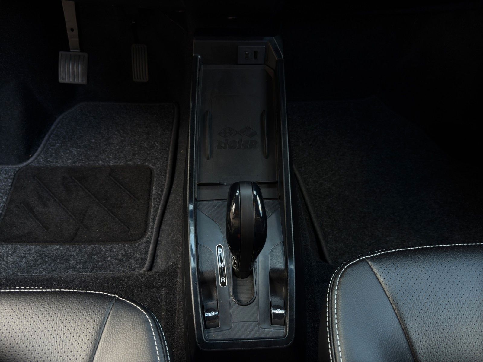 Fahrzeugabbildung Ligier JS 50 D Elite E5+ *CarPlay* *MJ 2025 Sofort*