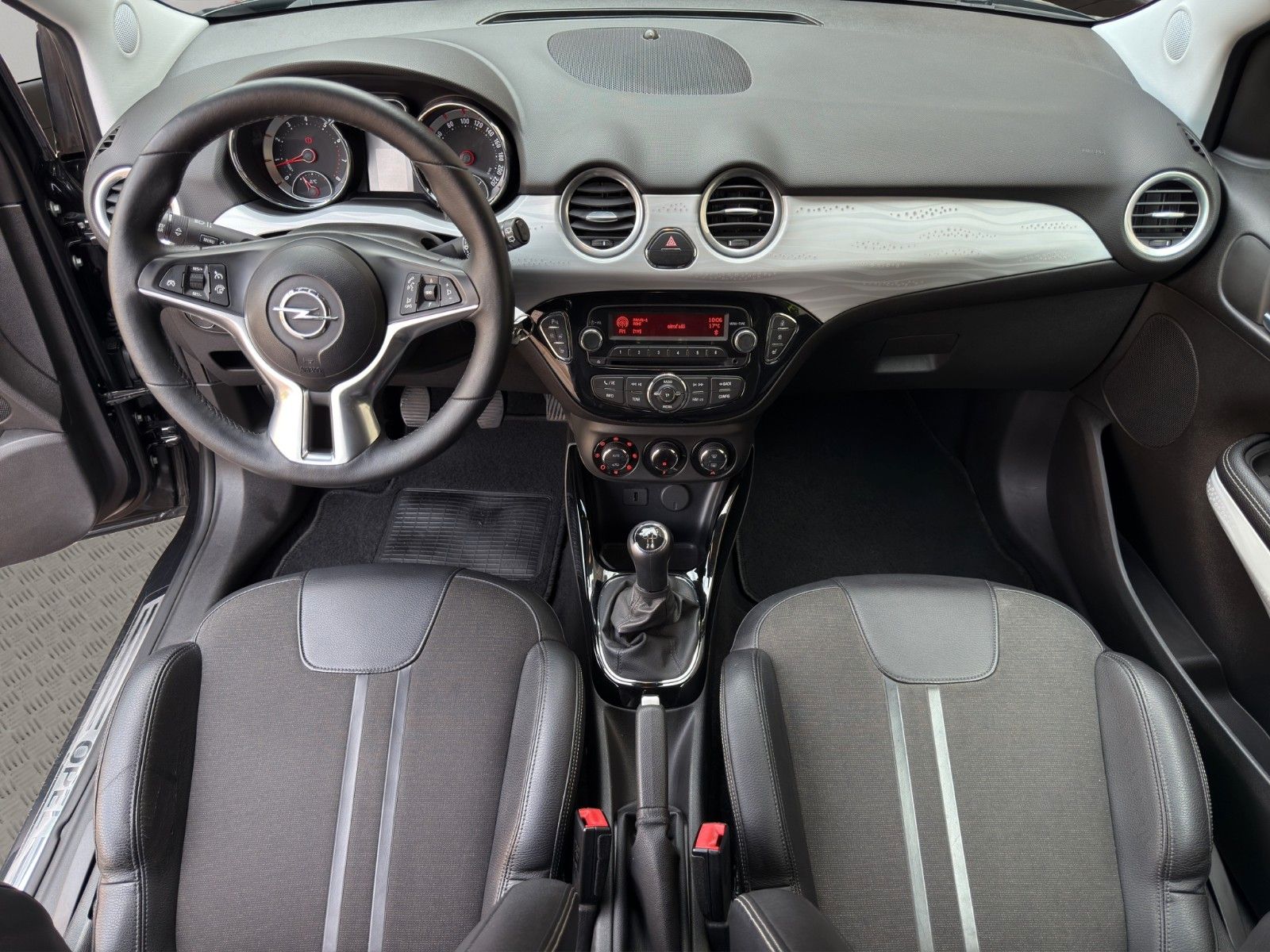 Fahrzeugabbildung Opel Adam 1.4 Slam *Lenkradheizung* *PDC*