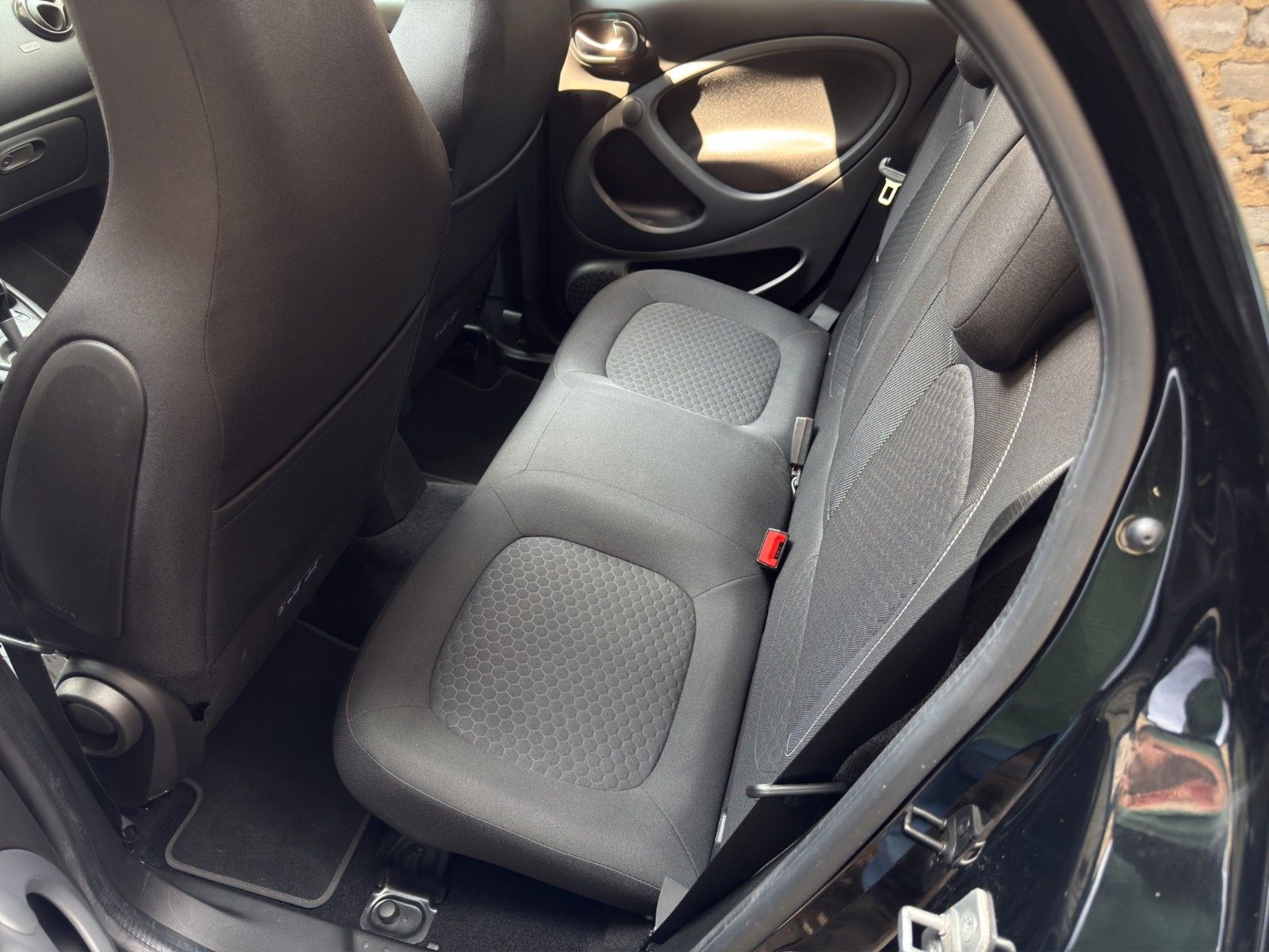 Fahrzeugabbildung Smart ForFour EQ Passion *Faltdach*