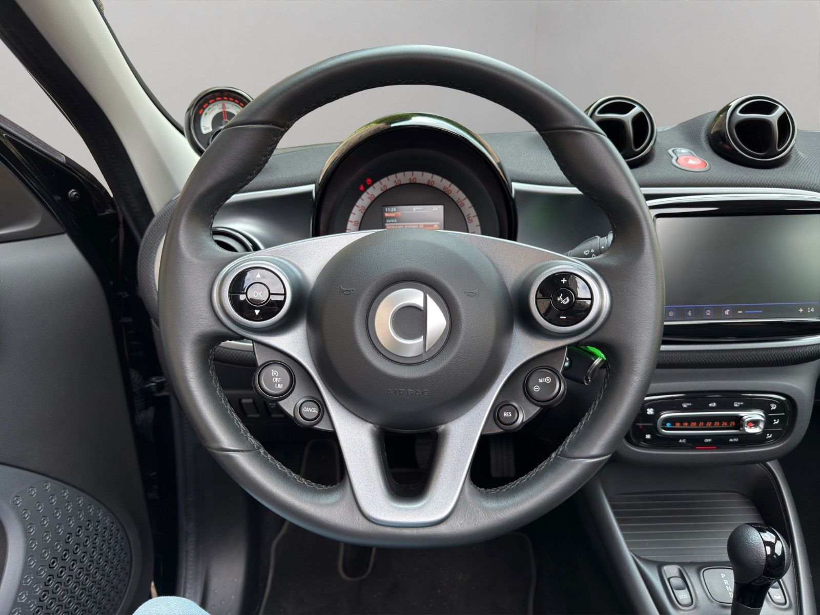 Fahrzeugabbildung Smart ForFour EQ Passion *Faltdach*