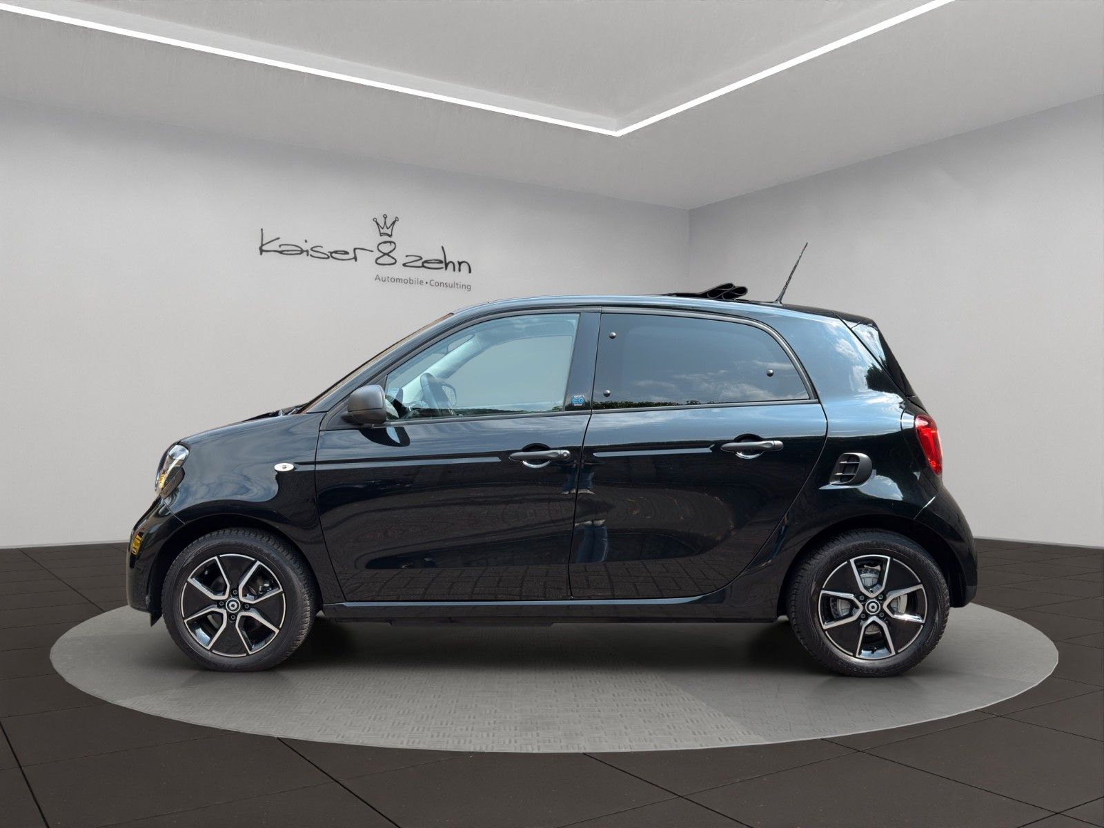 Fahrzeugabbildung Smart ForFour EQ Passion *Faltdach*