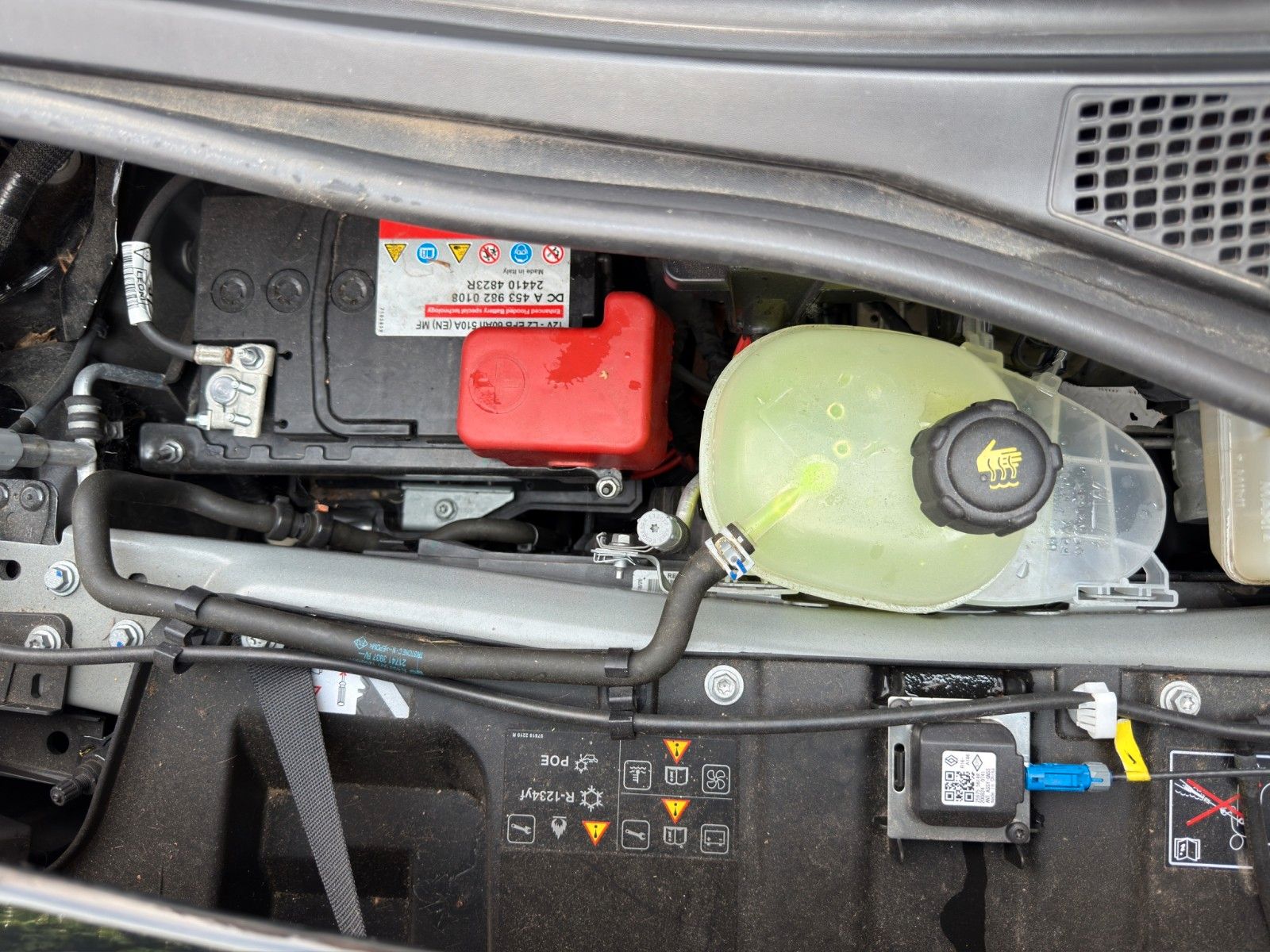 Fahrzeugabbildung Smart ForFour EQ Passion *Faltdach*