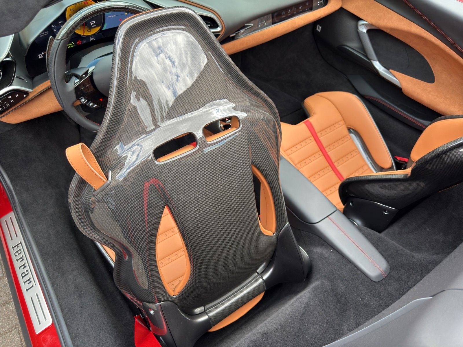 Fahrzeugabbildung Ferrari 296 GTS *Lift* *Bose Soundsystem*