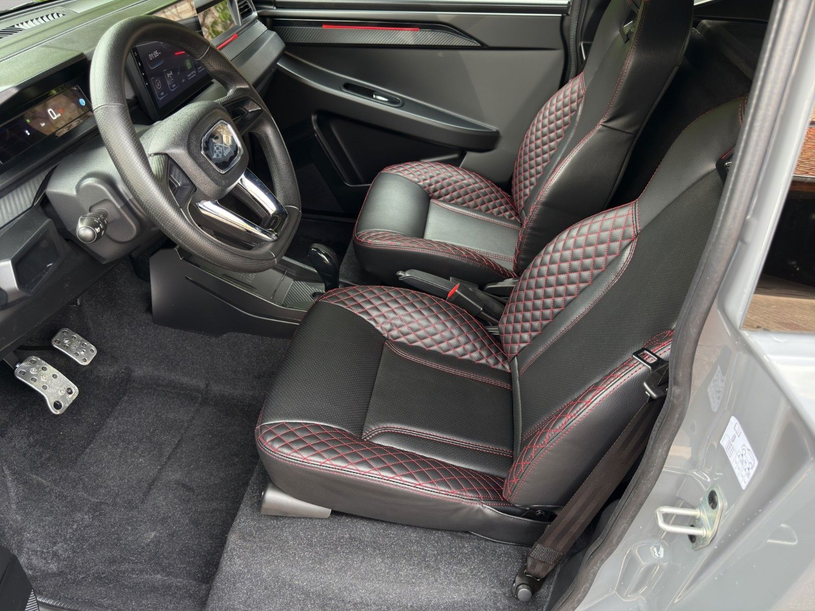 Fahrzeugabbildung Ligier JS 50 D Sport Ultimate E5+*CarPlay*MJ2025Sofort*