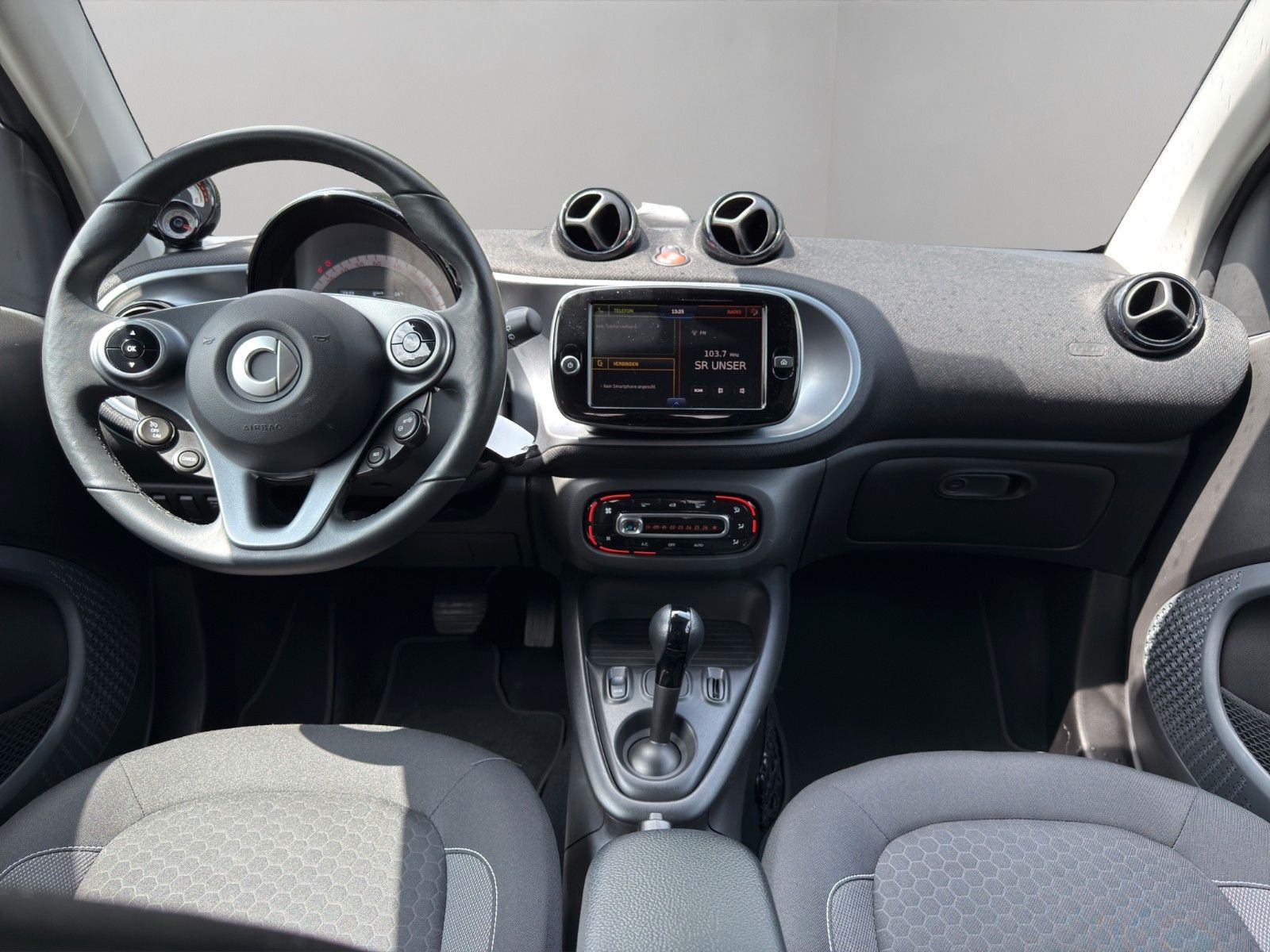 Fahrzeugabbildung Smart ForTwo Coupé EQ Passion *Rückfahrkamera*