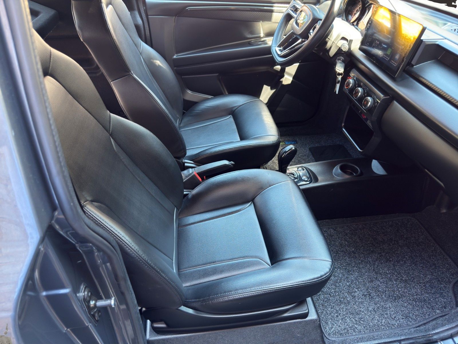 Fahrzeugabbildung Ligier JS 50 C Sport Pack *CarPlay*