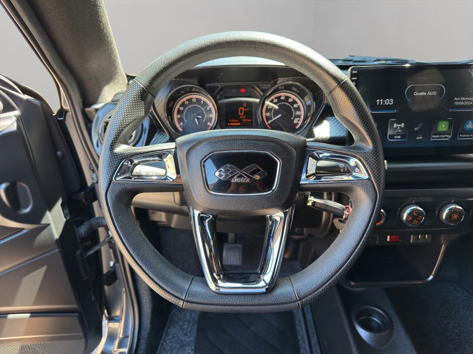 Fahrzeugabbildung Ligier JS 50 C Sport Pack *CarPlay*