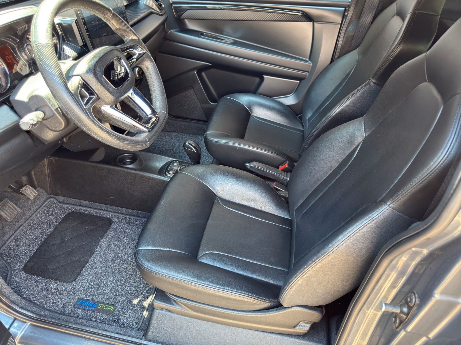 Fahrzeugabbildung Ligier JS 50 C Sport Pack *CarPlay*
