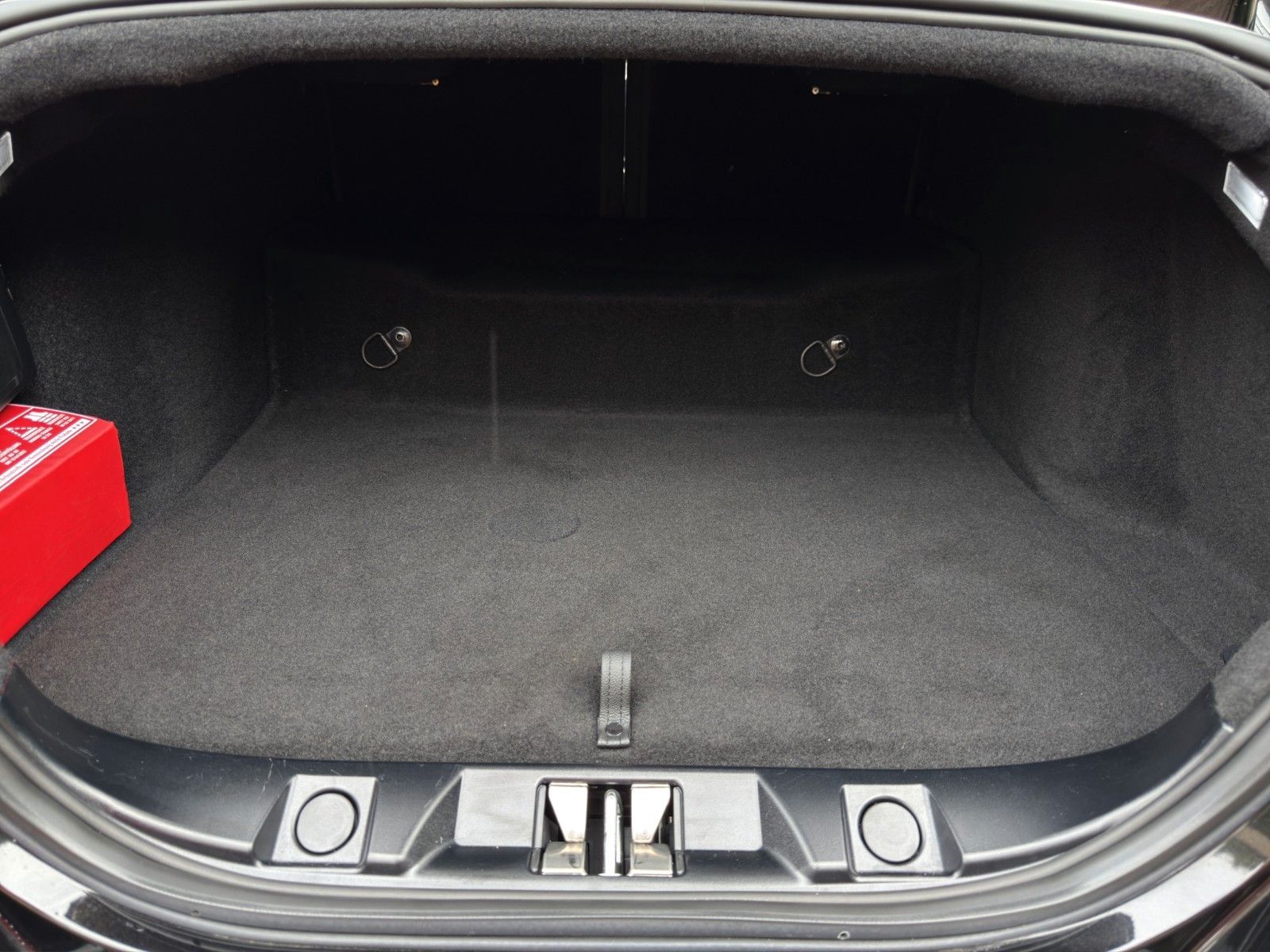 Fahrzeugabbildung Ferrari Roma 3.9 T V8 DCT *Carbon-Paket* *BOSE*