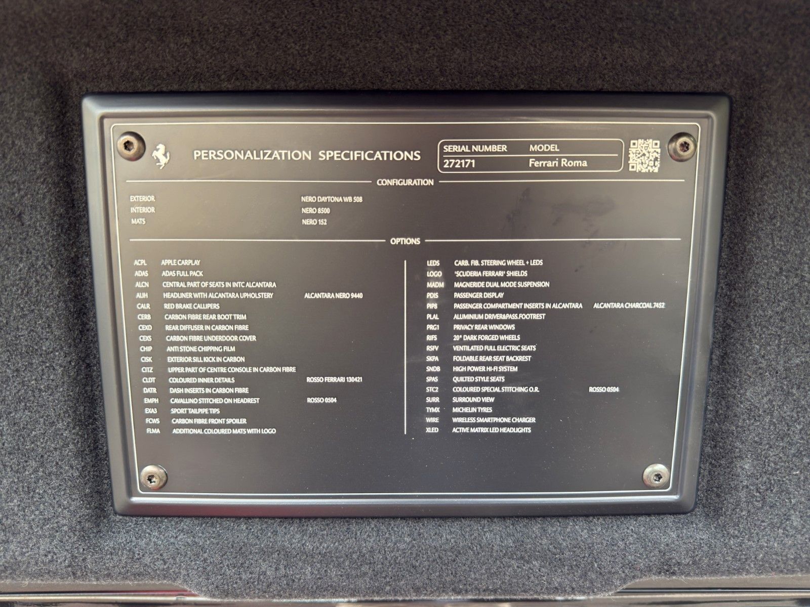 Fahrzeugabbildung Ferrari Roma 3.9 T V8 DCT *Carbon-Paket* *BOSE*