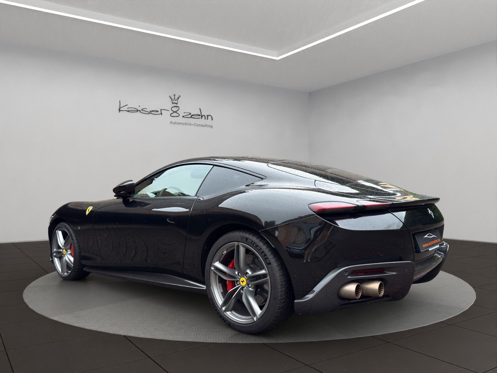 Fahrzeugabbildung Ferrari Roma 3.9 T V8 DCT *Carbon-Paket* *BOSE*