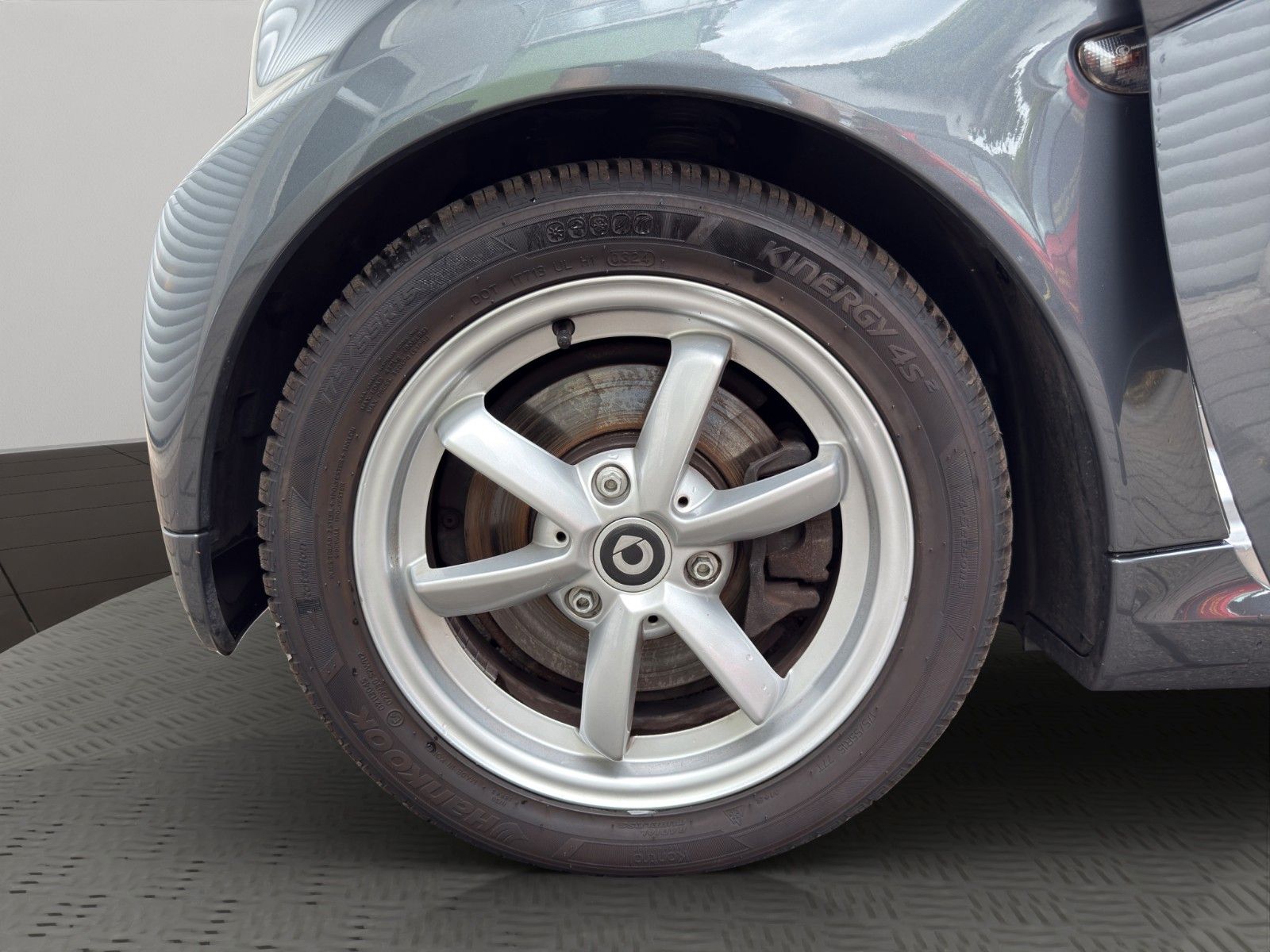 Fahrzeugabbildung Smart ForTwo 451 Cabrio Passion Sondermodell Pearlgrey