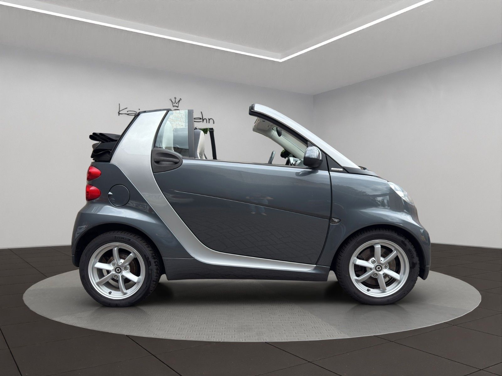 Fahrzeugabbildung Smart ForTwo 451 Cabrio Passion Sondermodell Pearlgrey