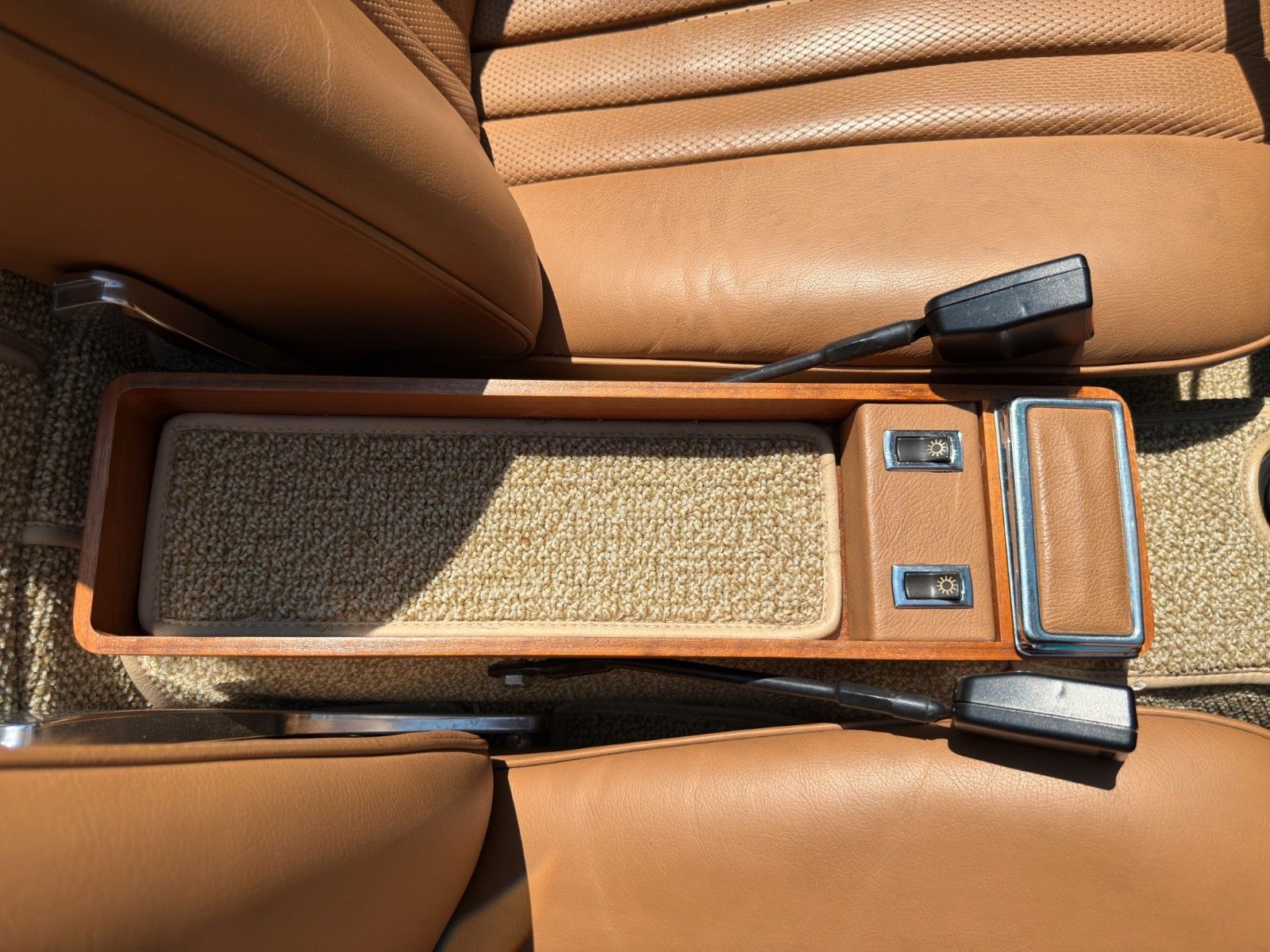 Fahrzeugabbildung Mercedes-Benz 280 SL Pagode *Classic Data Note 2+*