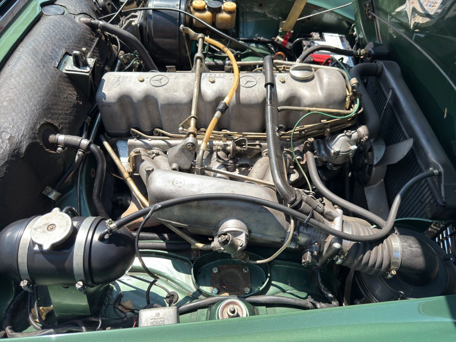 Fahrzeugabbildung Mercedes-Benz 280 SL Pagode *Classic Data Note 2+*