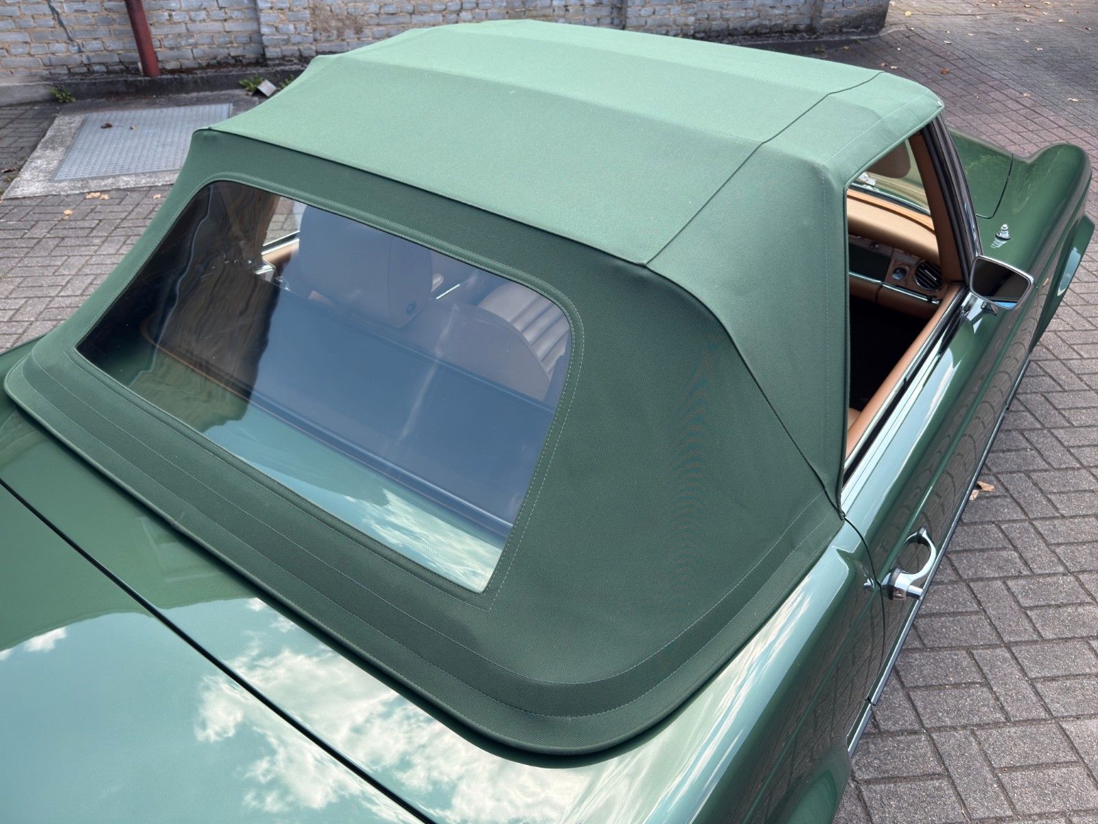 Fahrzeugabbildung Mercedes-Benz 280 SL Pagode *Classic Data Note 2+*