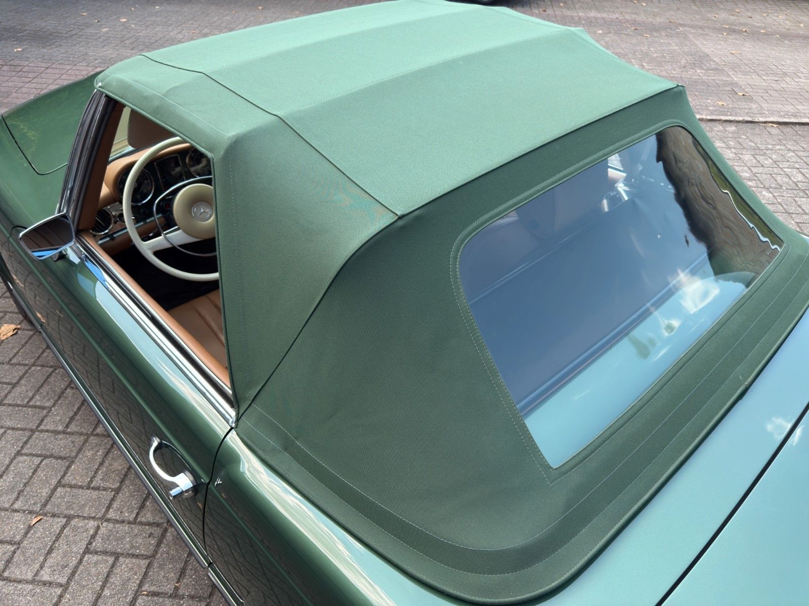 Fahrzeugabbildung Mercedes-Benz 280 SL Pagode *Classic Data Note 2+*