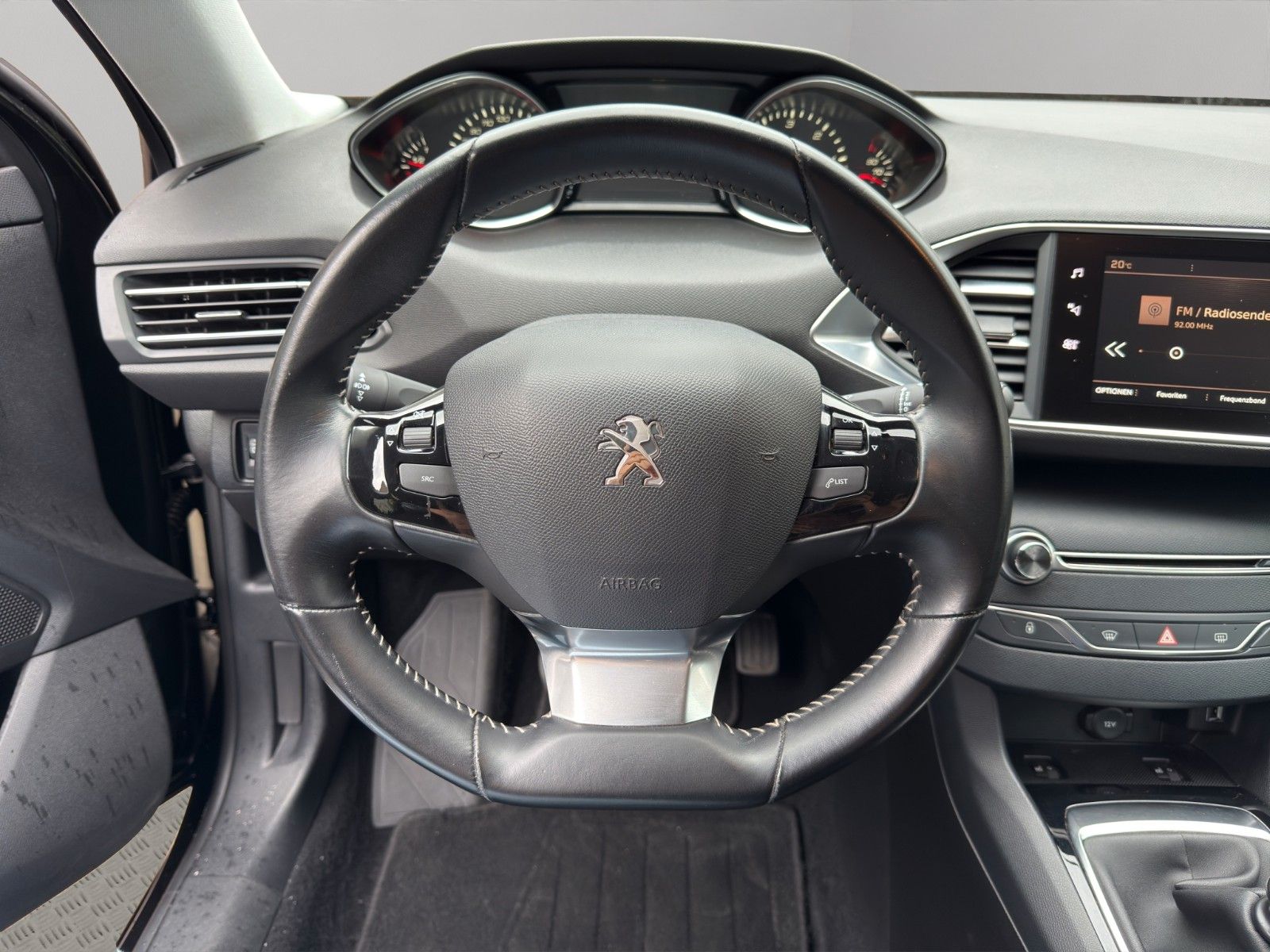 Fahrzeugabbildung Peugeot 308 Blue HDi FAP 130 Active *1.Hand* *PDC*