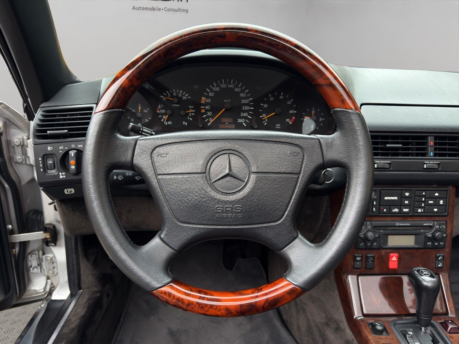 Fahrzeugabbildung Mercedes-Benz SL 320 R129 *Teilrestauriert*