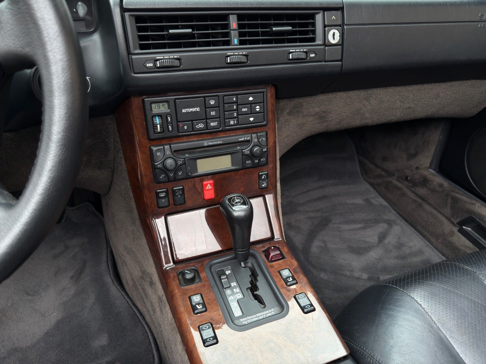 Fahrzeugabbildung Mercedes-Benz SL 320 R129 *Teilrestauriert*