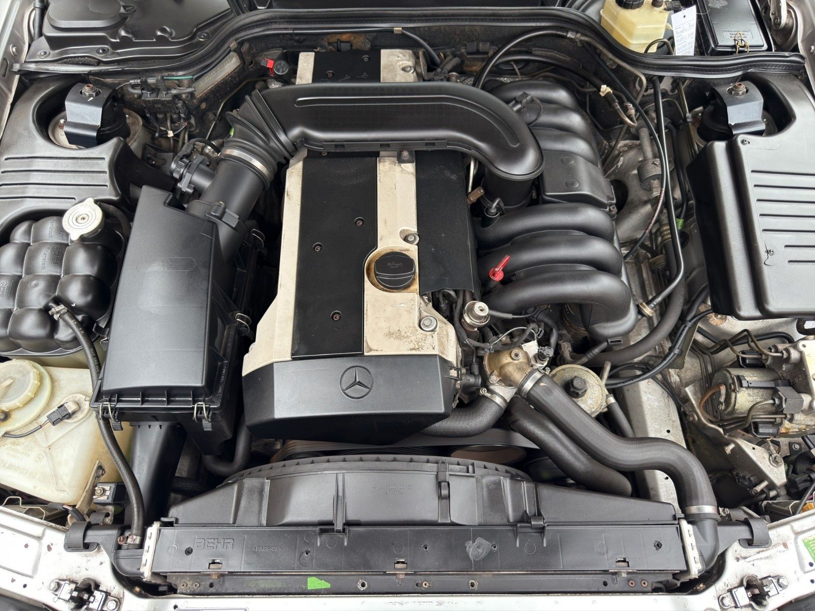 Fahrzeugabbildung Mercedes-Benz SL 320 R129 *Teilrestauriert*