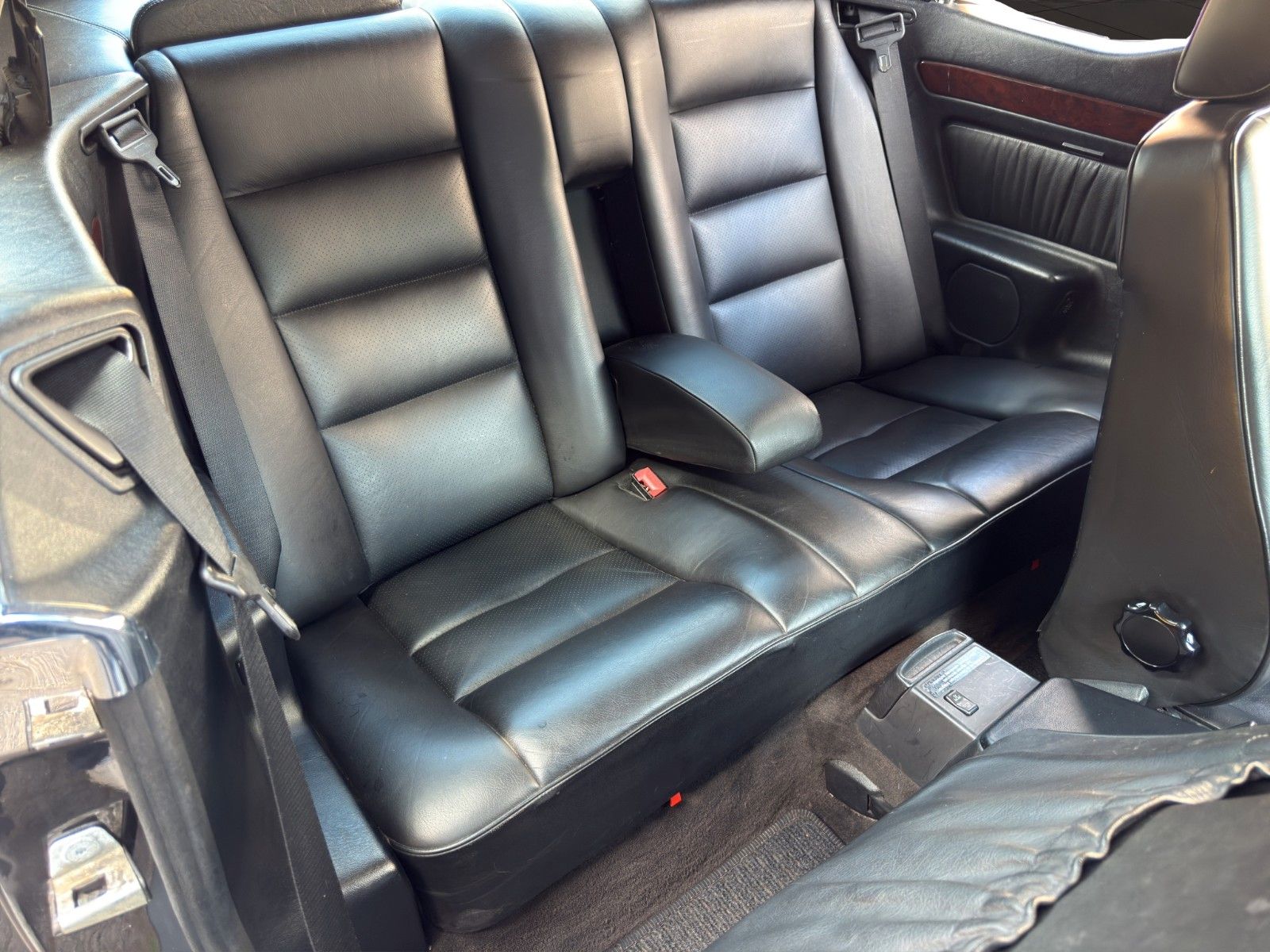 Fahrzeugabbildung Mercedes-Benz E 220 A124 *Classic Data 2+*H-Kennzeichen*