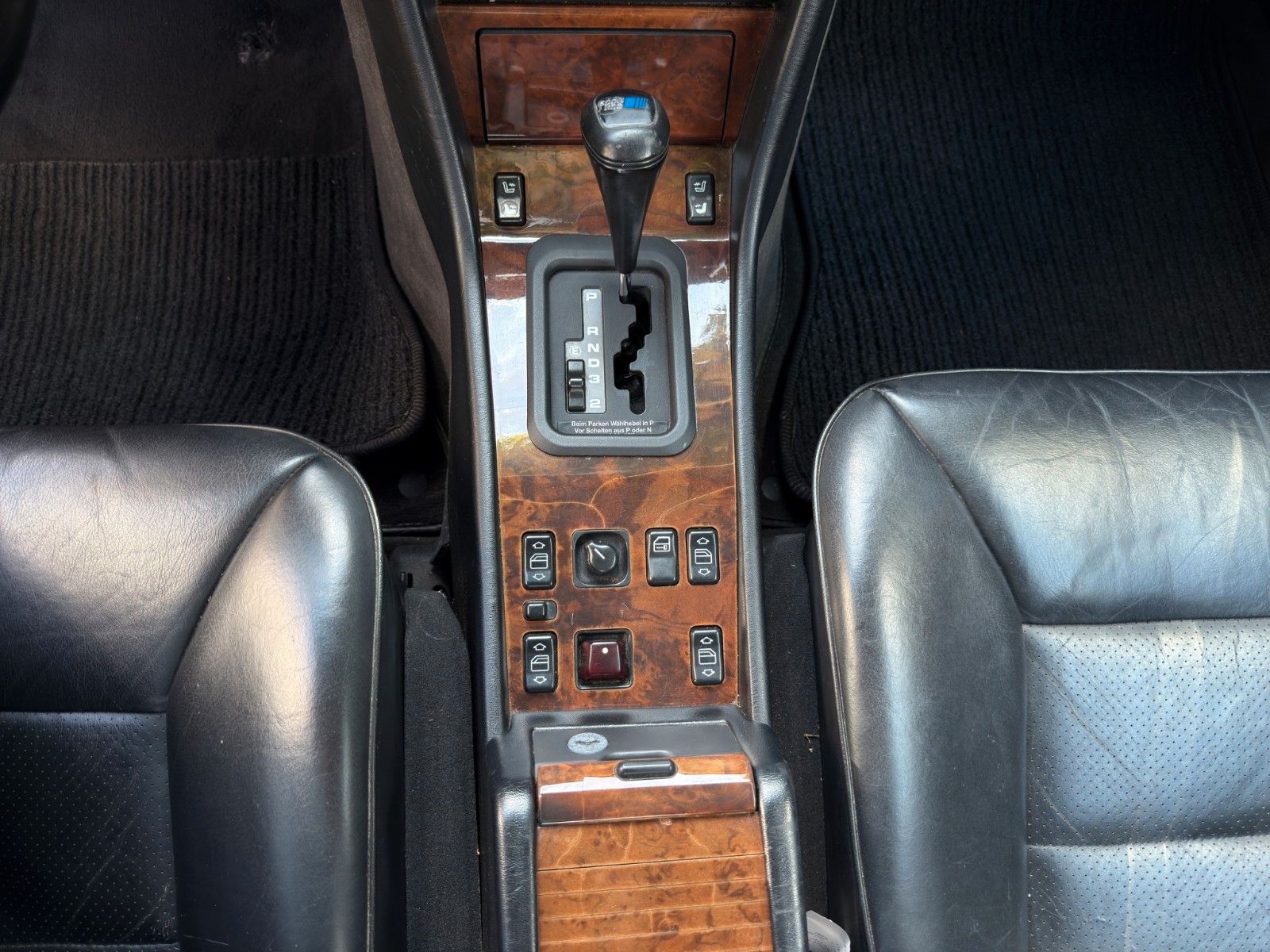 Fahrzeugabbildung Mercedes-Benz E 220 A124 *Classic Data 2+*H-Kennzeichen*