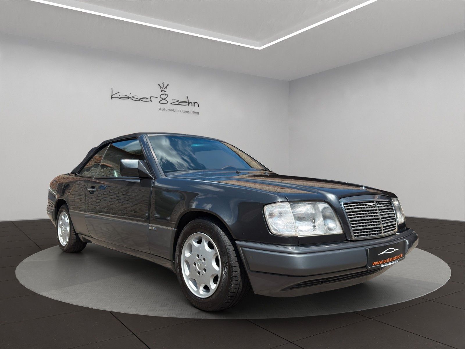 Fahrzeugabbildung Mercedes-Benz E 220 A124 *Classic Data 2+*H-Kennzeichen*