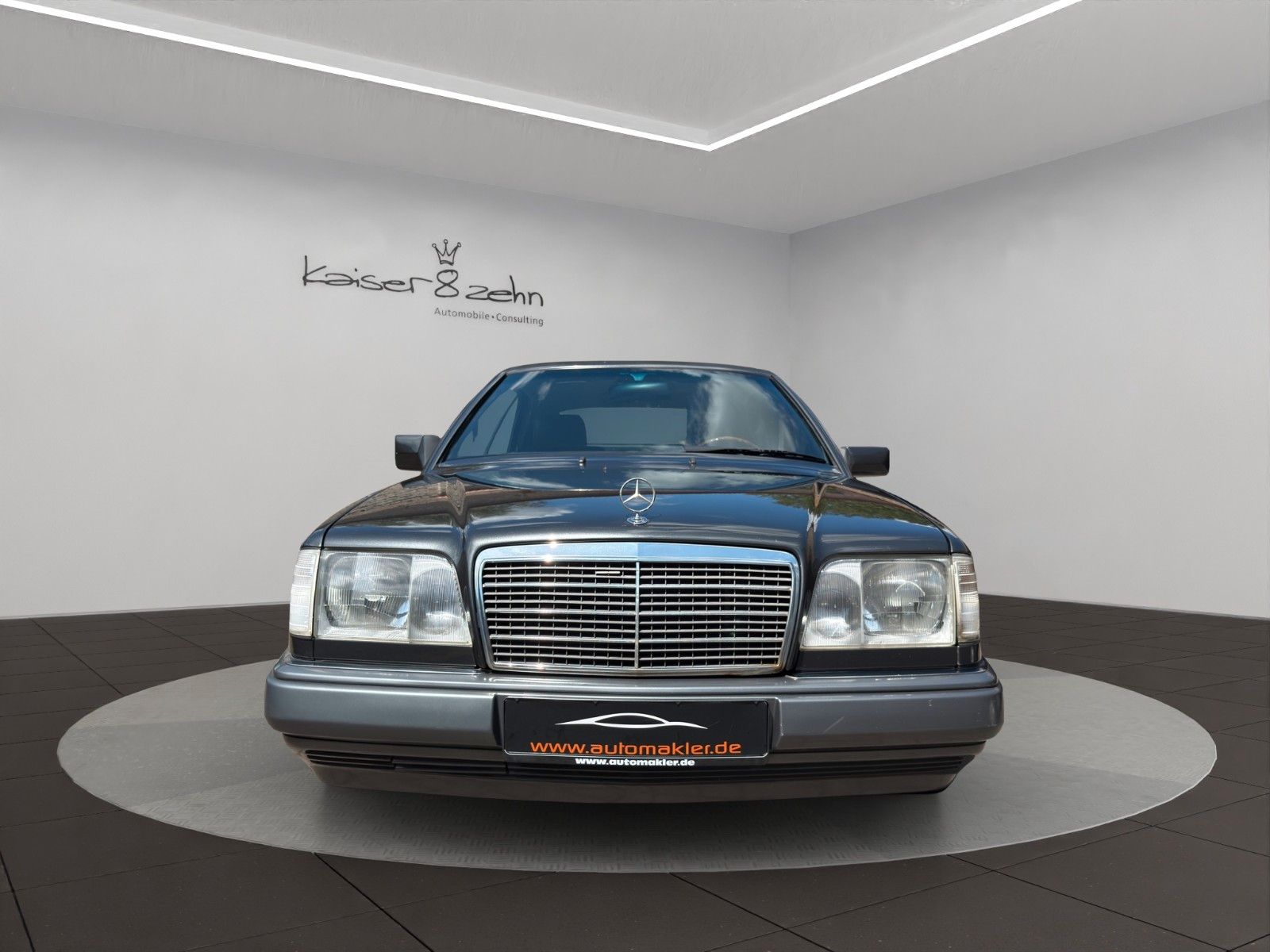 Fahrzeugabbildung Mercedes-Benz E 220 A124 *Classic Data 2+*H-Kennzeichen*