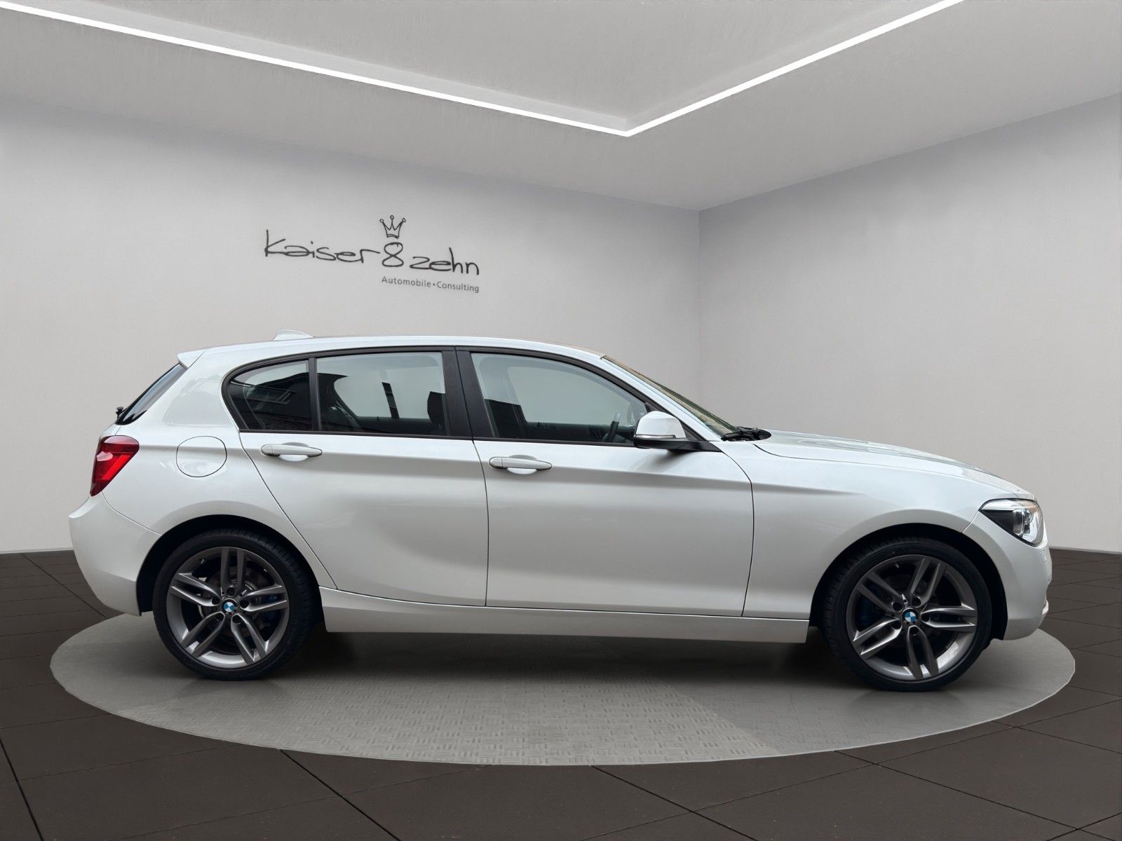 Fahrzeugabbildung BMW 120d *PDC* *Bluetooth*