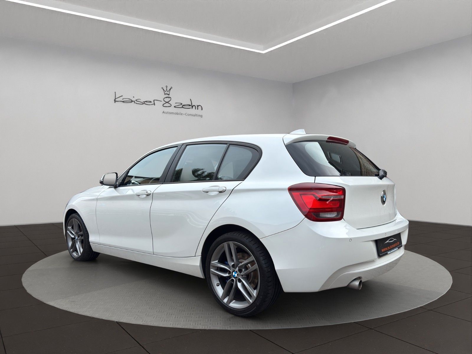 Fahrzeugabbildung BMW 120d *PDC* *Bluetooth*