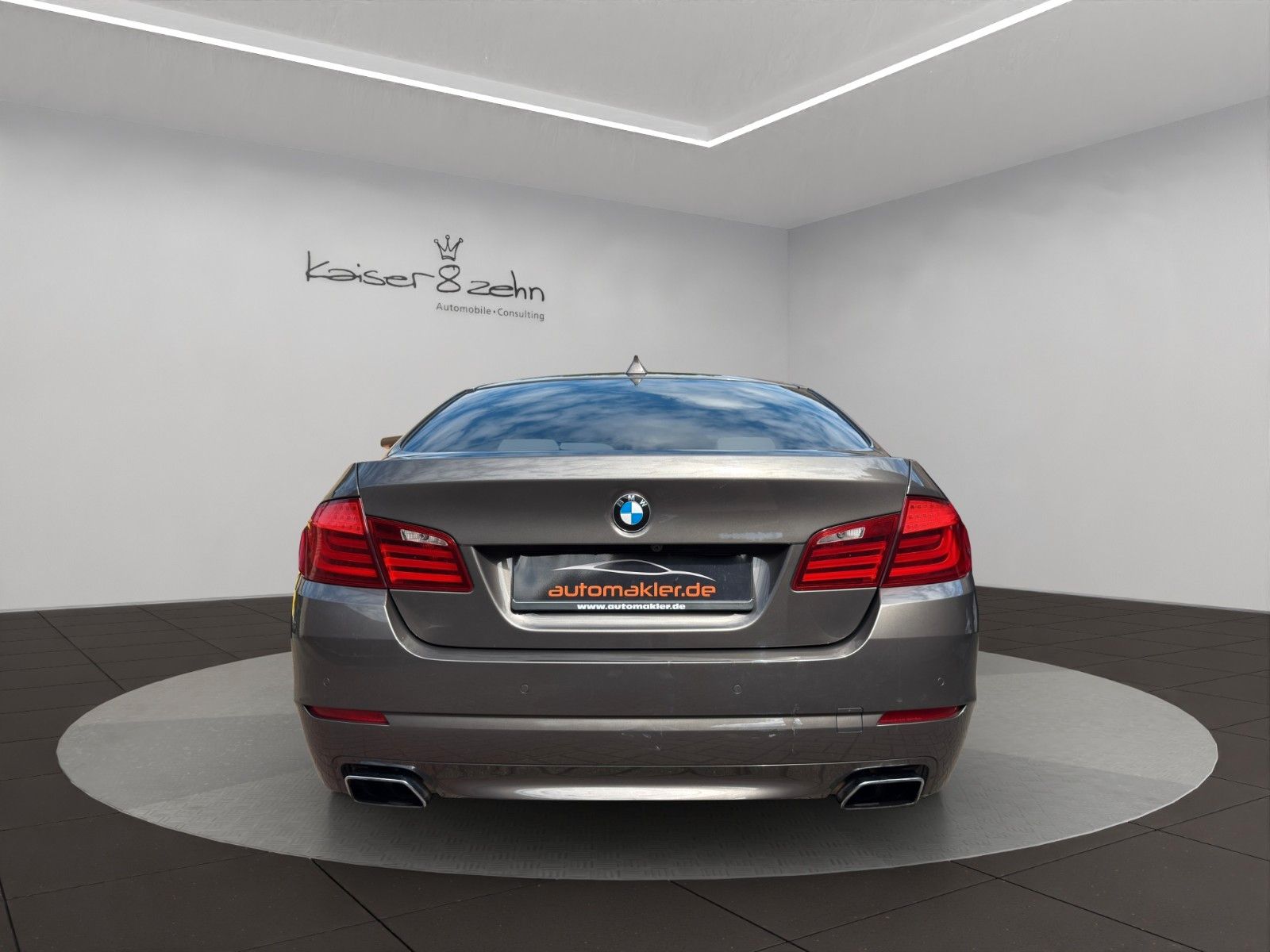 Fahrzeugabbildung BMW 550i Aut. Sport *2. Hand* *Night Vision*